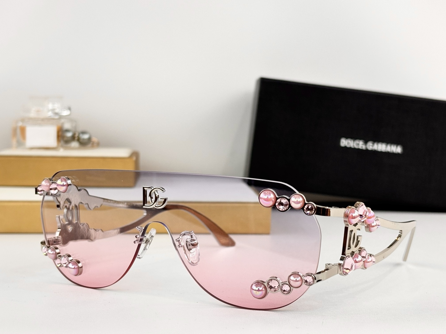 DOLCE & GABBAN*MODEL：DG1653BSIZE：136口52-140。