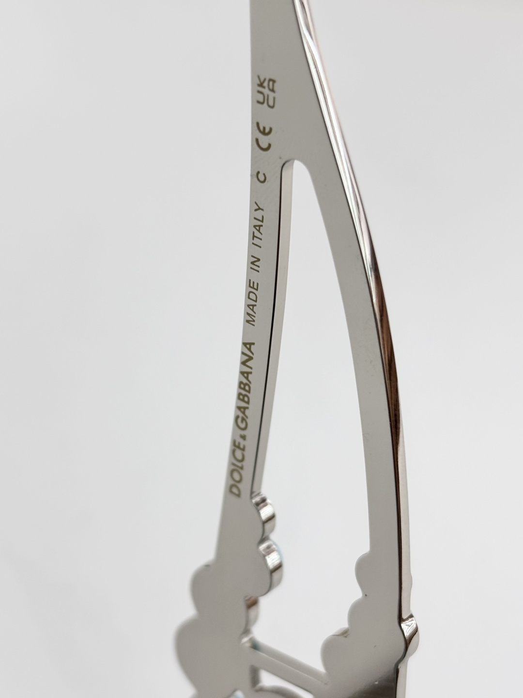 DOLCE & GABBAN*MODEL：DG1653BSIZE：136口52-140。