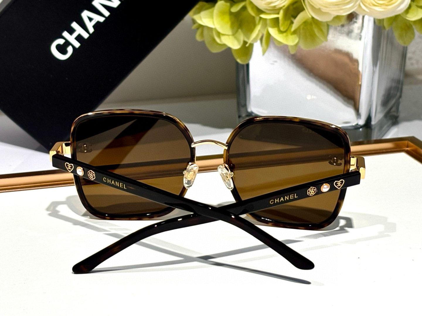 𝐂𝐇𝐀𝐍𝐄𝐋新品香奈2⃣️ CH8823火爆全网的新面孔全新升级版精致山茶花系列💗size：58口-18