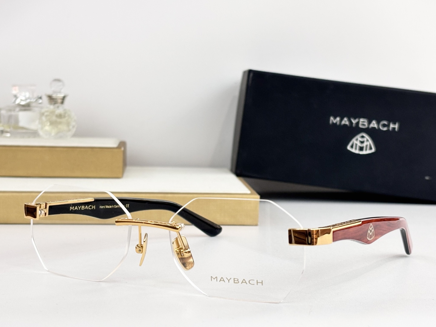 MAYBAC* MODEL：THE ARTISTI SIZE：61口18-145