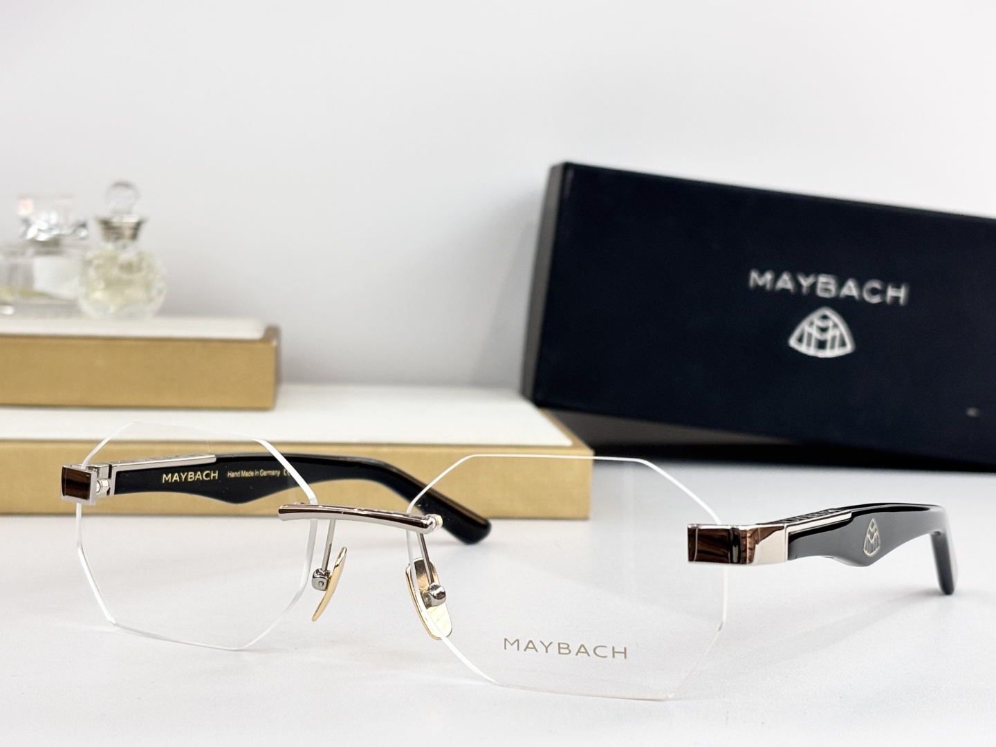 MAYBAC* MODEL：THE ARTISTI SIZE：61口18-145