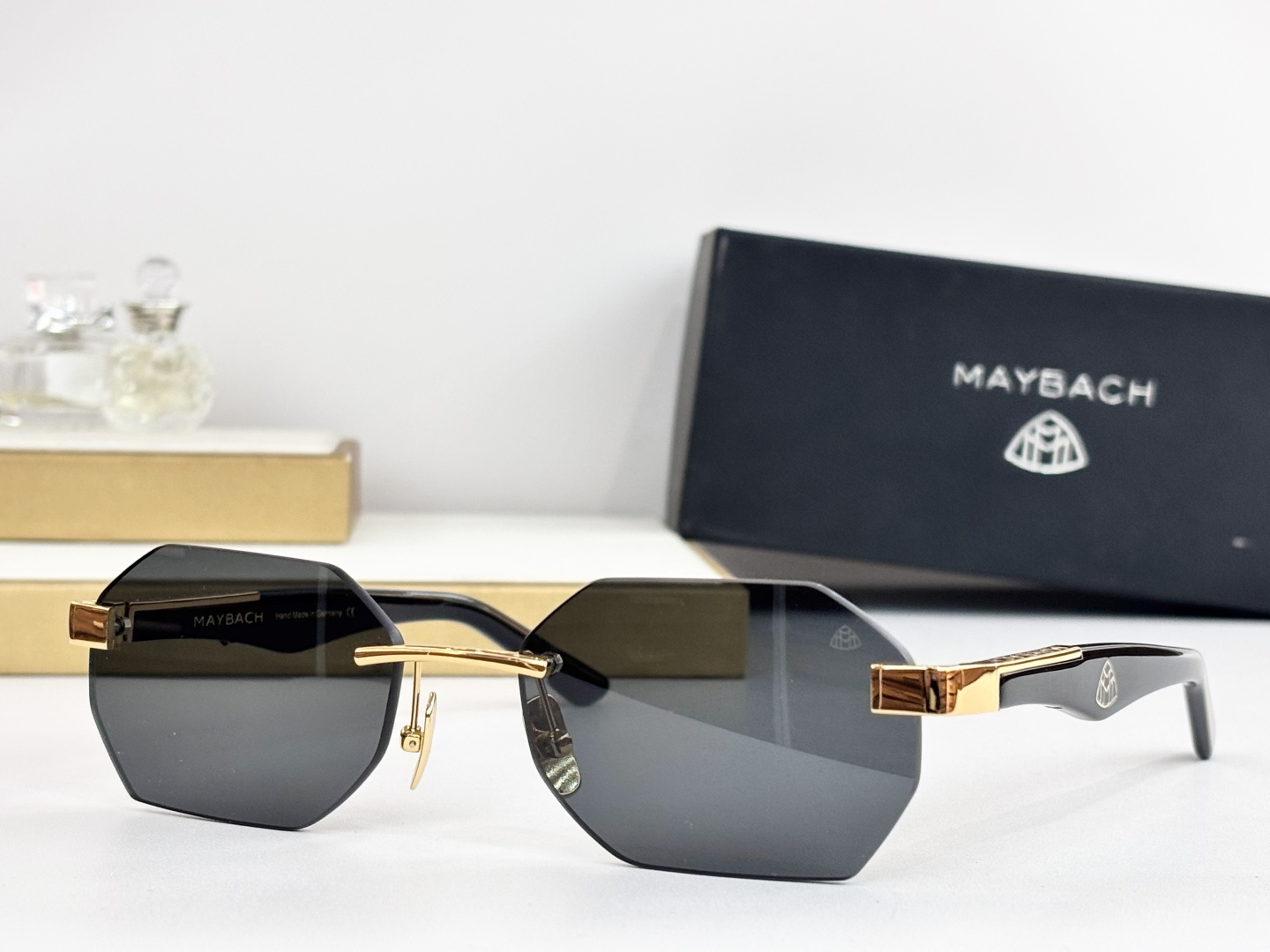 MAYBAC* MODEL：THE ARTISTI SIZE：61口18-145