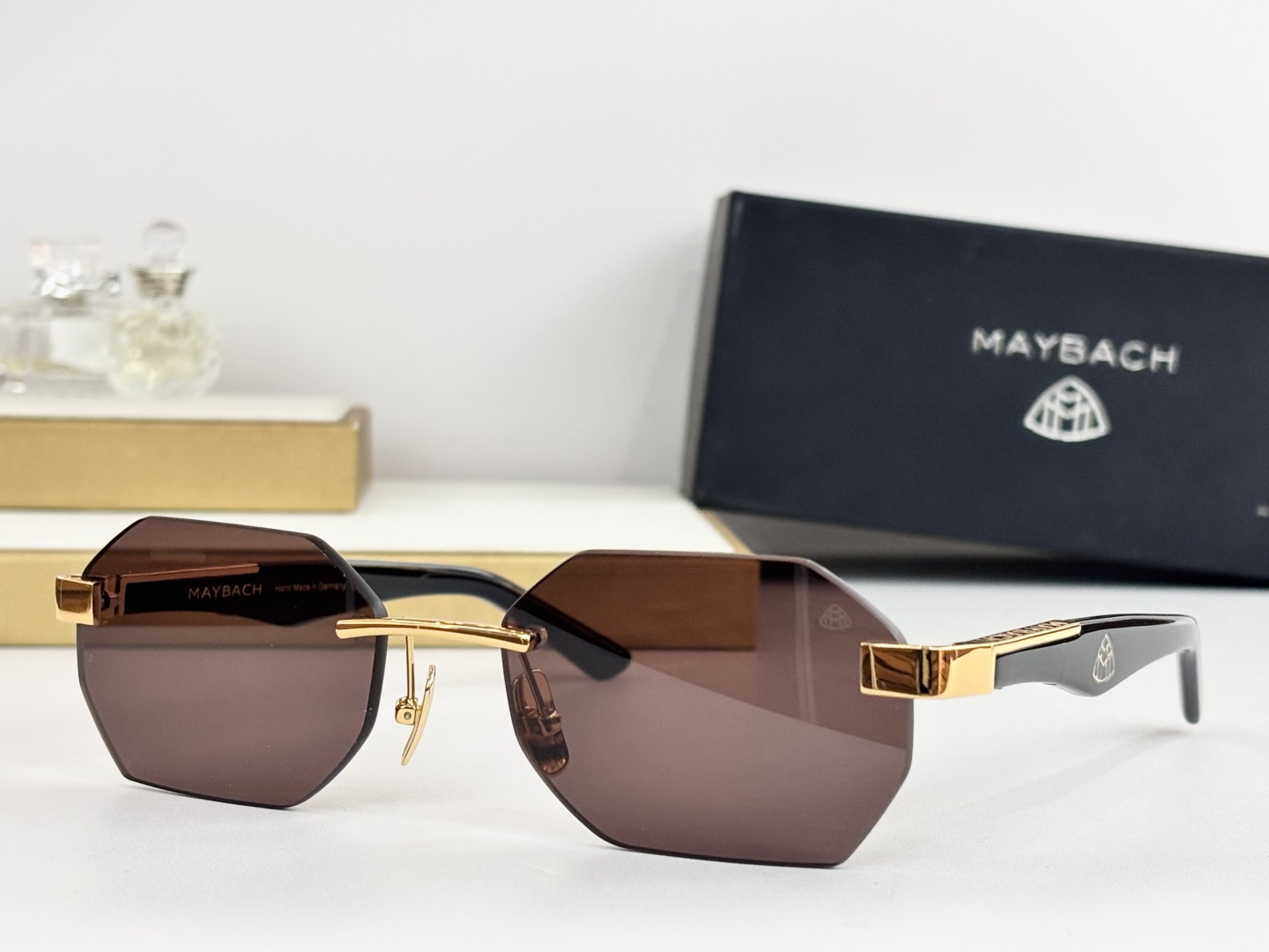 MAYBAC* MODEL：THE ARTISTI SIZE：61口18-145