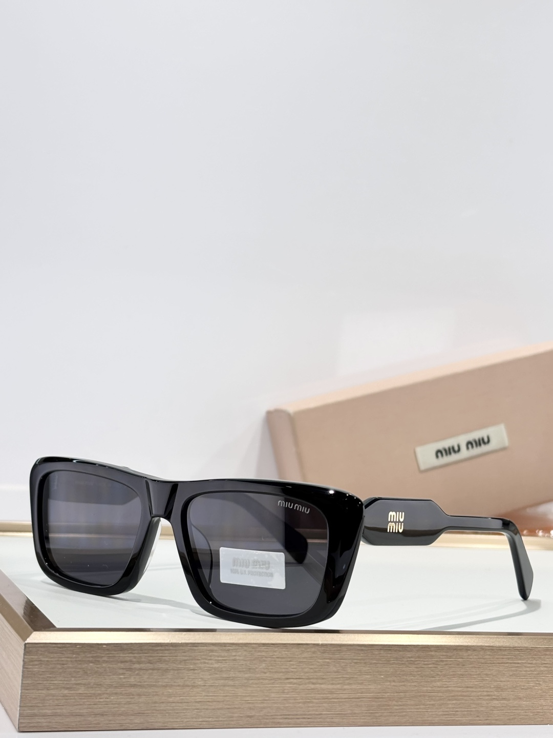 MIU MI*MODEL：MU B12SSize:56口18 145