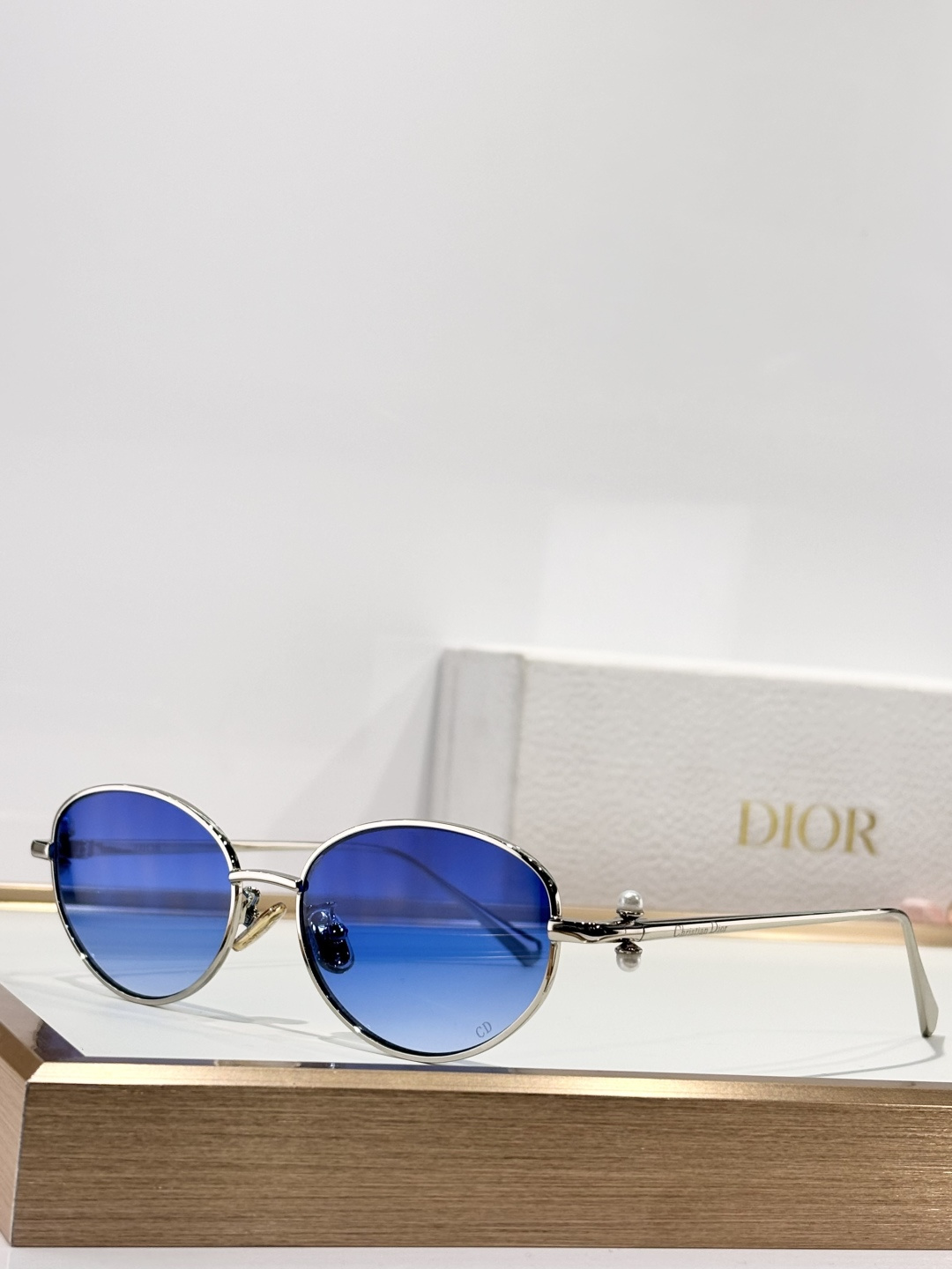 DIORMODEL：DiorTriba1er S2U SIZE：55口18-140