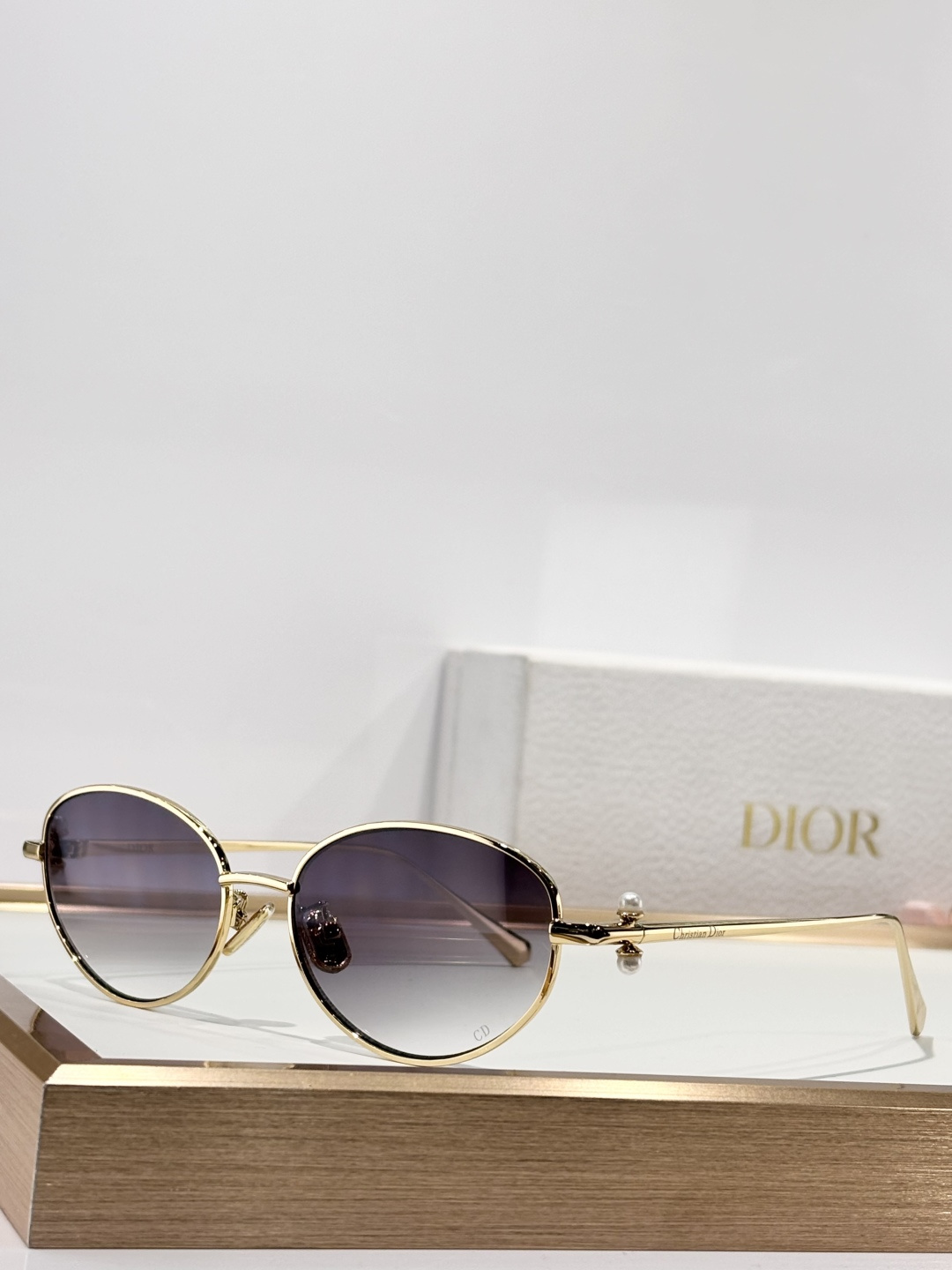 DIORMODEL：DiorTriba1er S2U SIZE：55口18-140