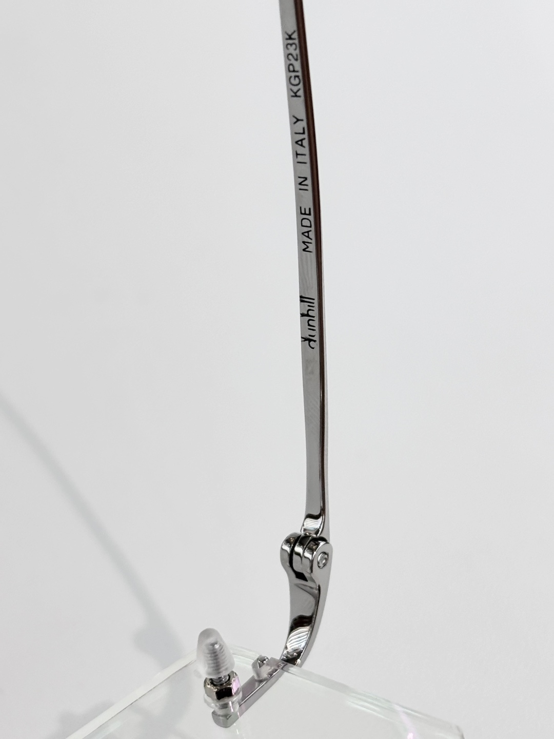 DUNHIL*登*喜路TITANIUMMODEL：61866SIZE：56口18-140。