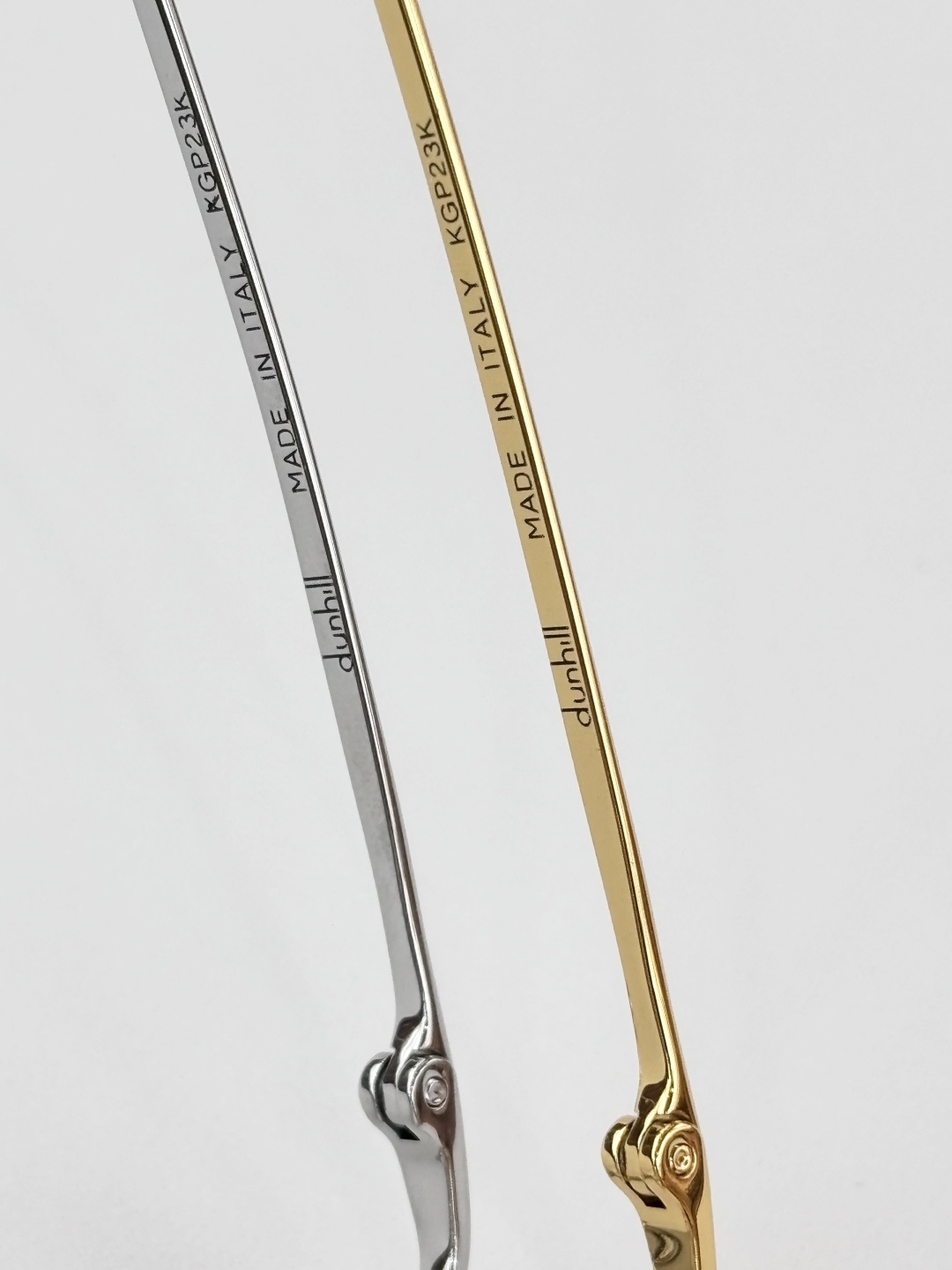 DUNHIL*登*喜路TITANIUMMODEL：61867SIZE：53口17-140