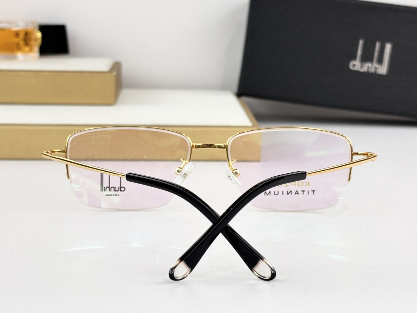 DUNHIL*登*喜路TITANIUMMODEL：61867SIZE：53口17-140