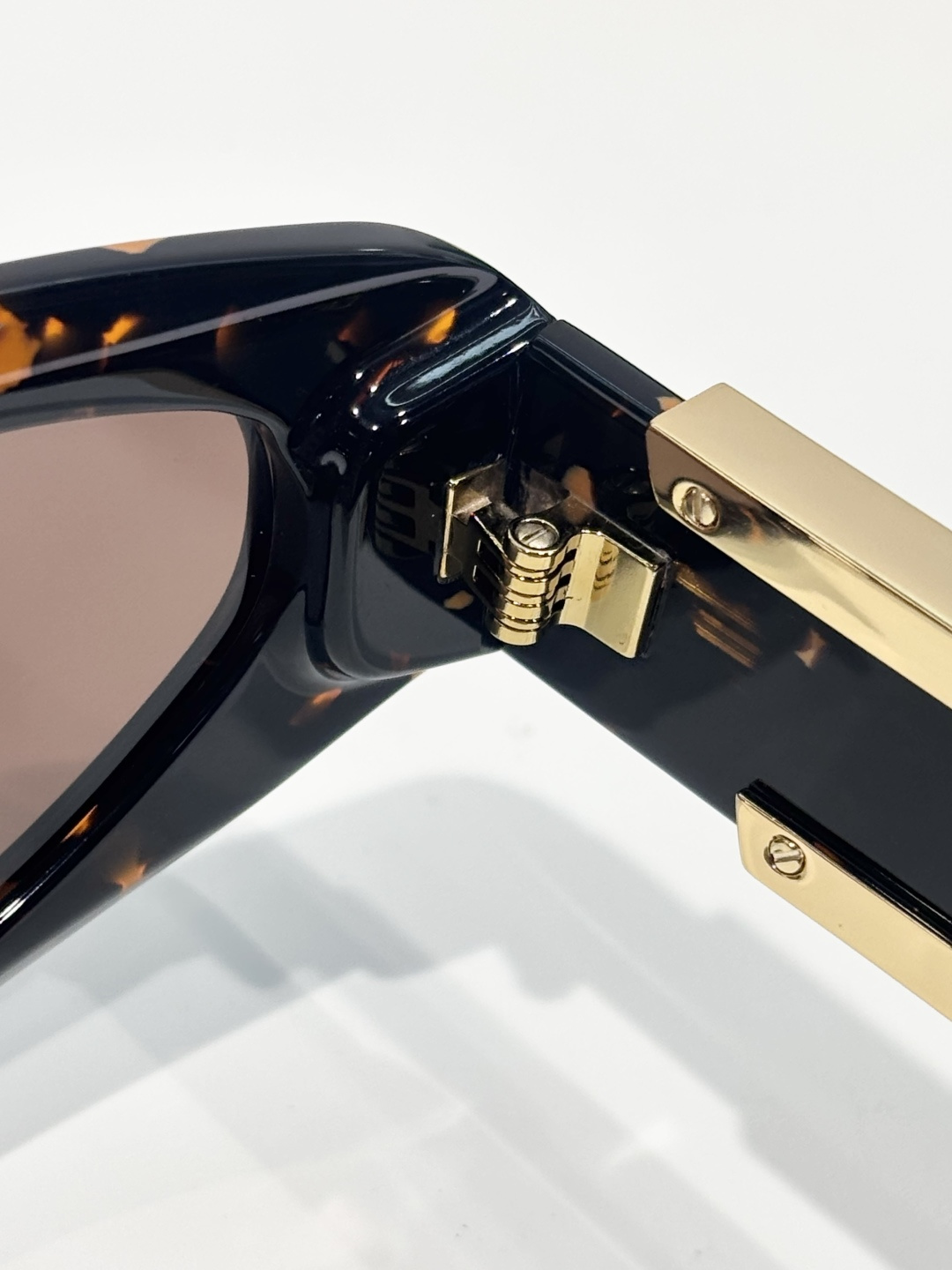 BOTTEGA VENET*MODEL：BV1407SSIZE:53口17-145