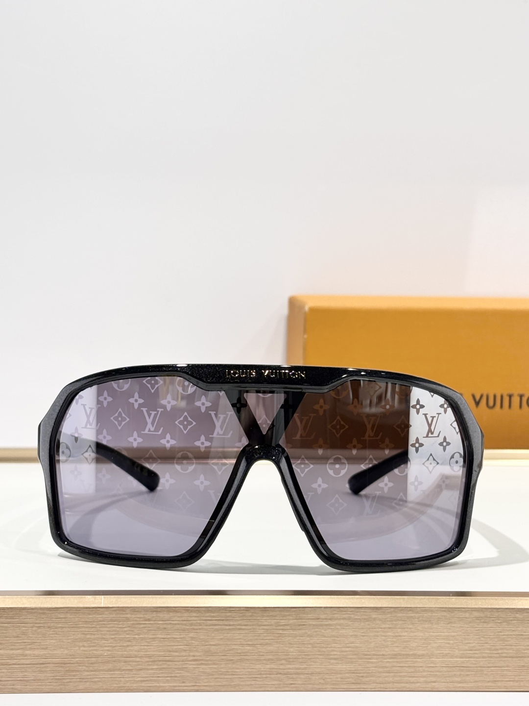 LOUIS VUITTONMODEL：Z3103USIZE：135口00-140