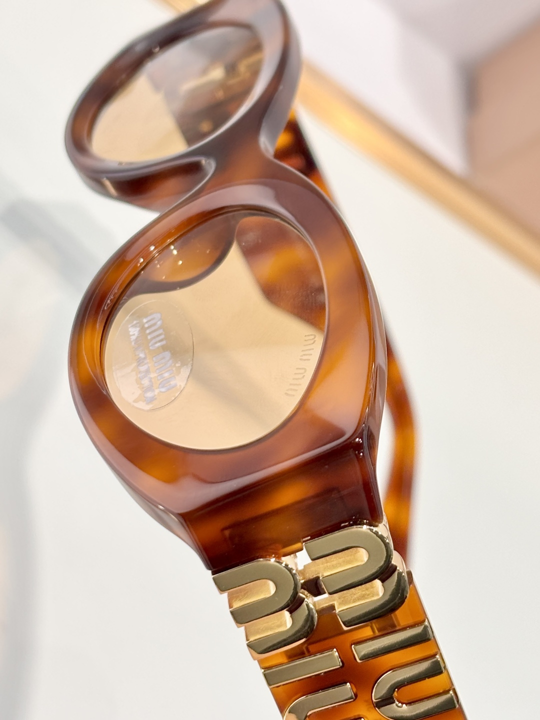 MIUMIUMOD：SMU 11WS SIZE:54口21-135