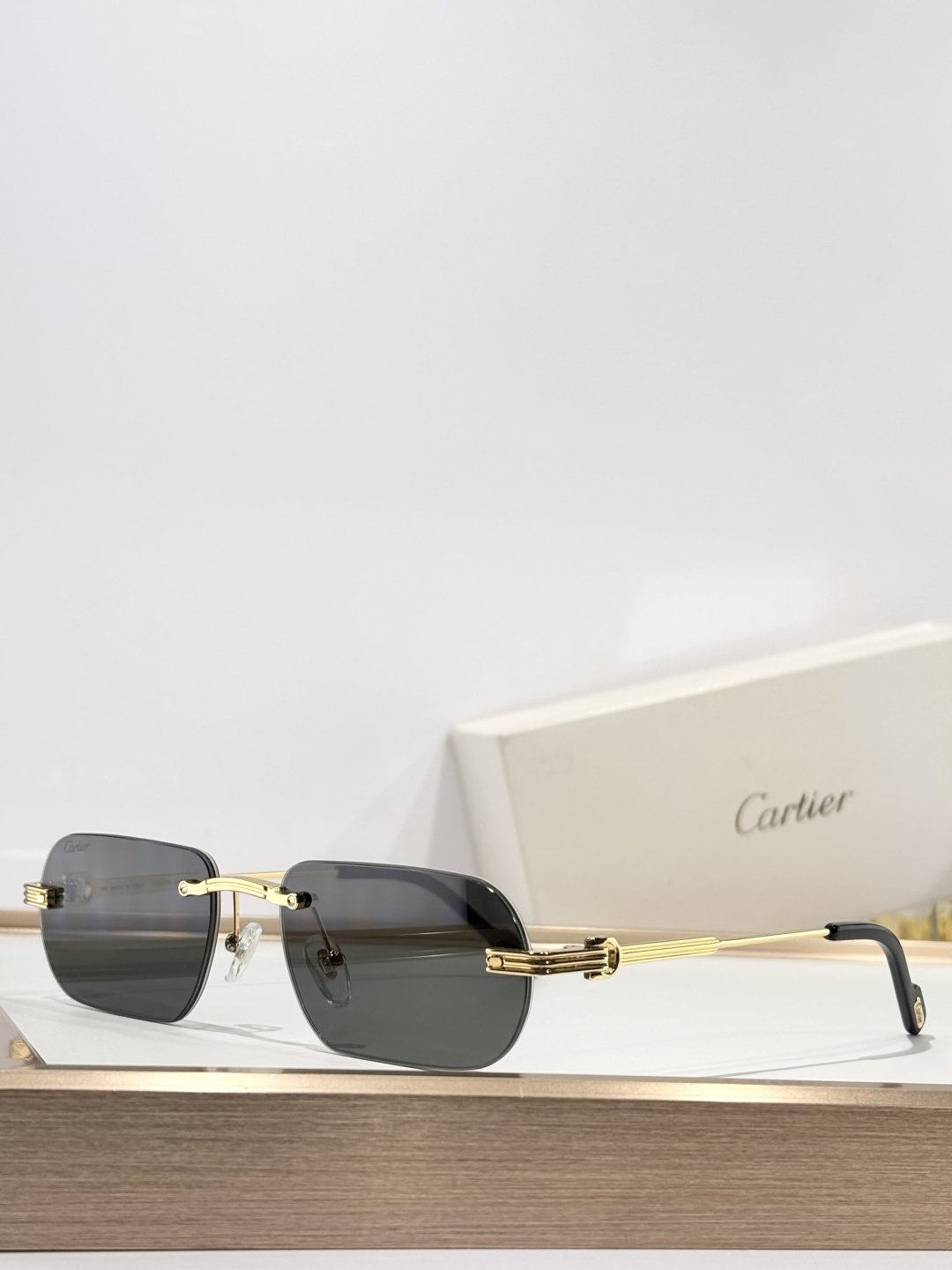 Cartie* MODEL：CT0577SSIZE: 55口18 145