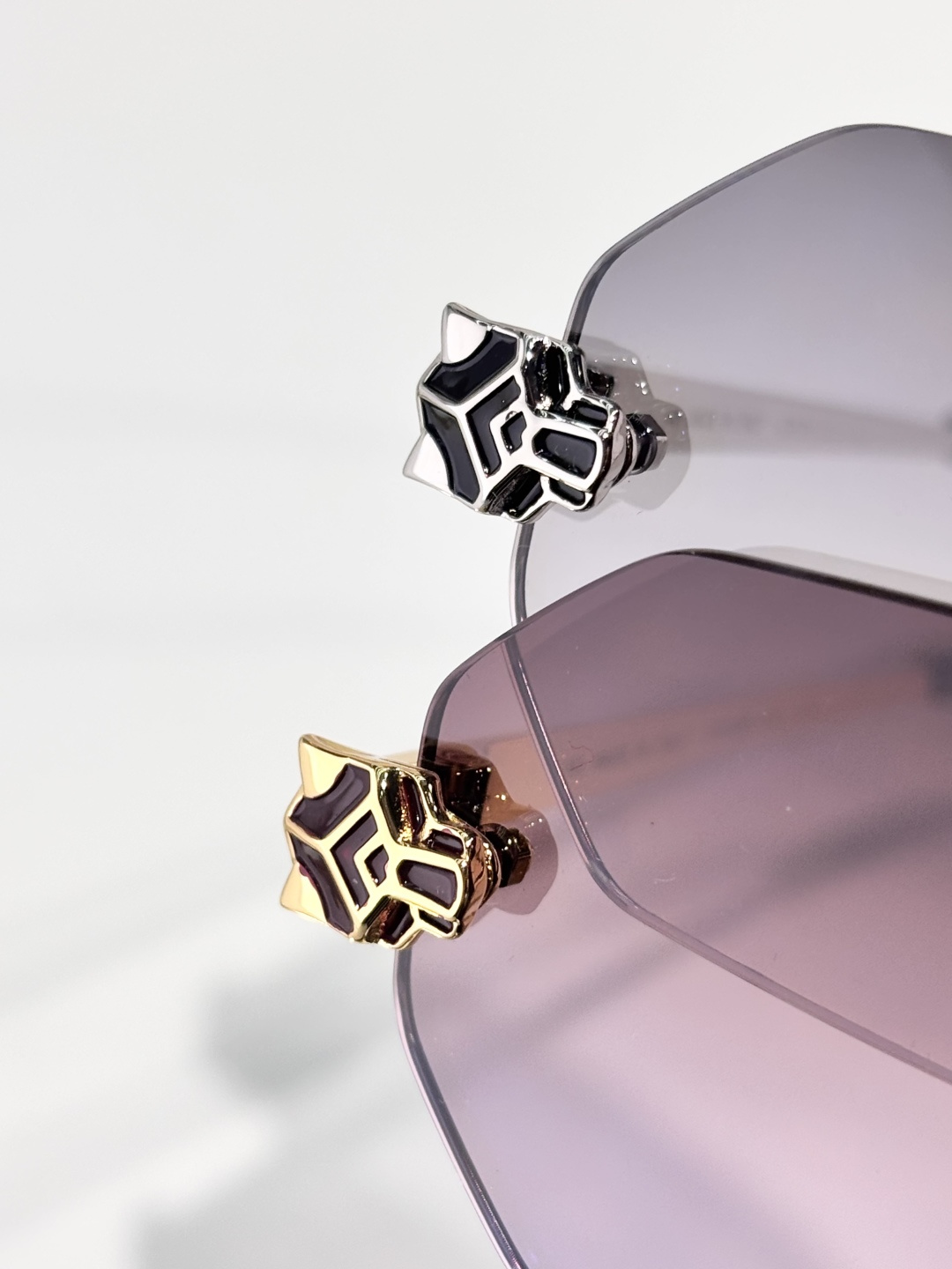 Cartie*MODEL：CT0599OSIZE: 56口20-140