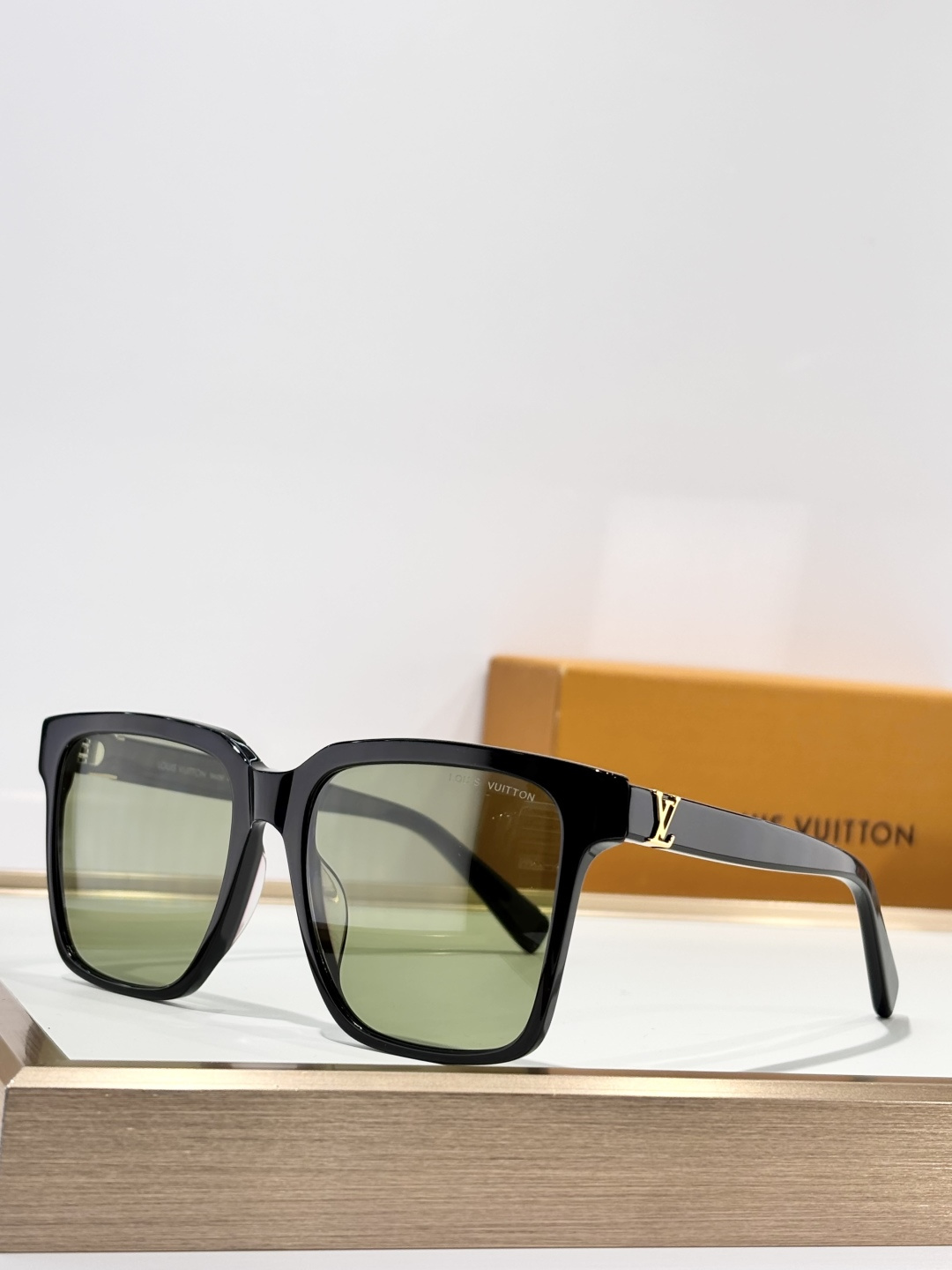 LOUIS VUITTONMODEL：Z2886USIZE：53口20-145