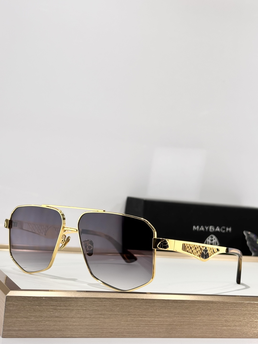 MAYBACMOD：GeminiSIZE:61-16-145