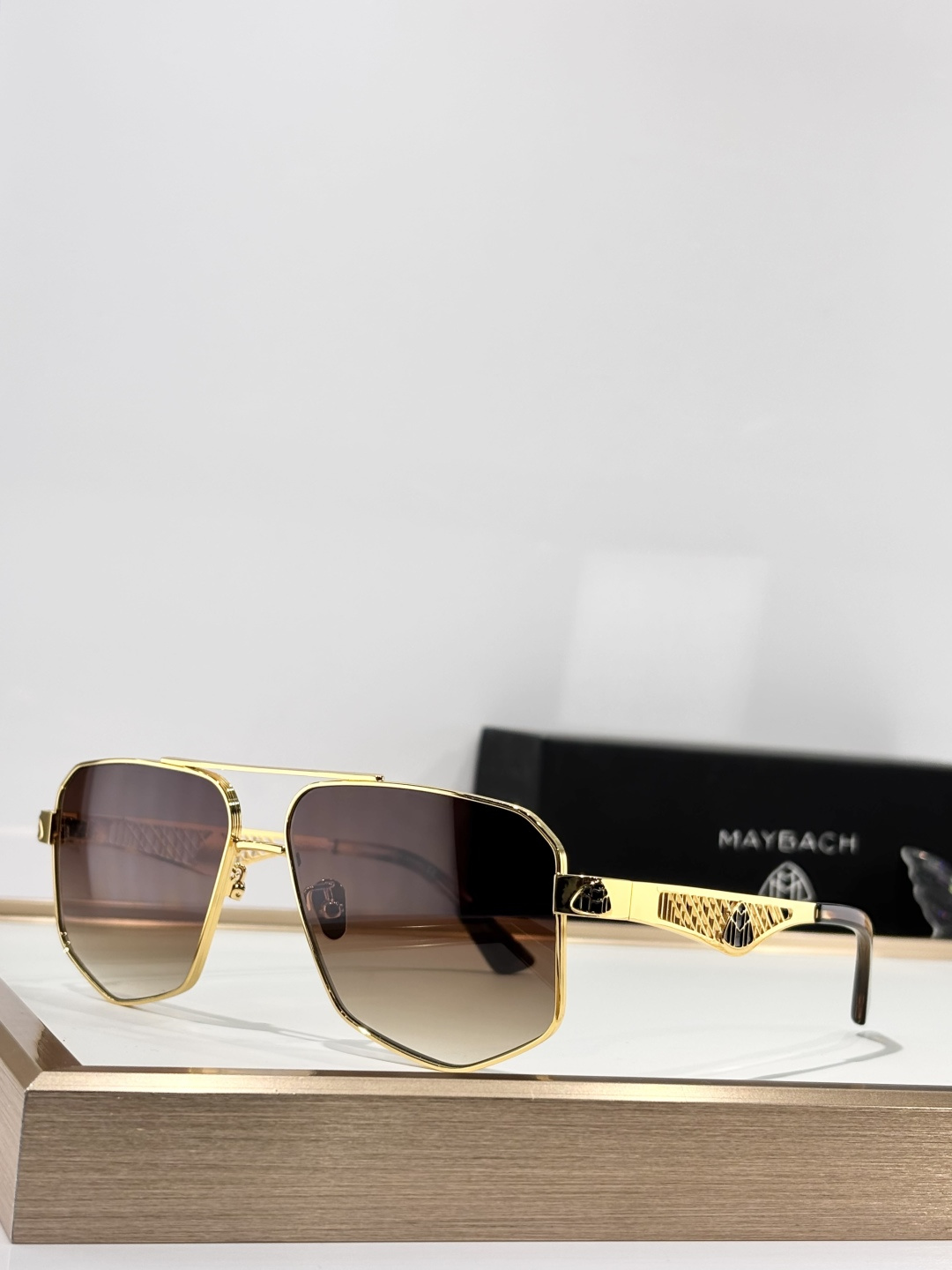 MAYBACMOD：GeminiSIZE:61-16-145