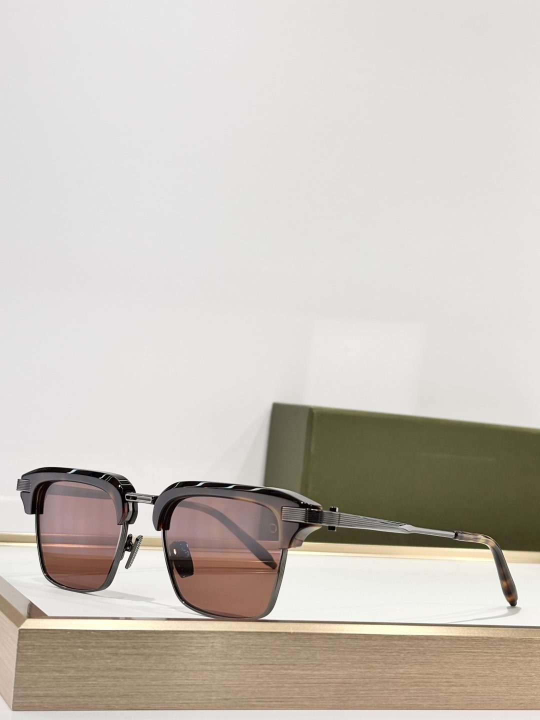 AKONI EuclidMODEL：AKS-526SIZE:51口21-145