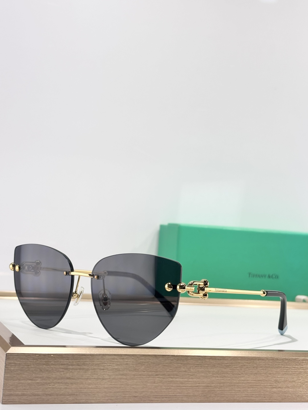 TIFFANY&Co.MODEL：OTF3096SIZE：60口15-135