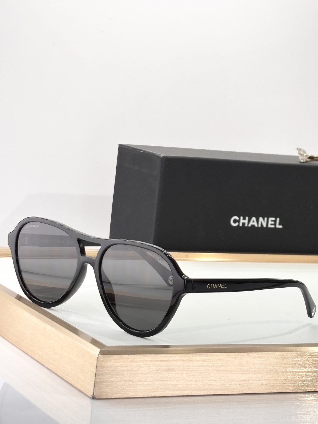 CHANELMOD：CH5552USize：56口19 145