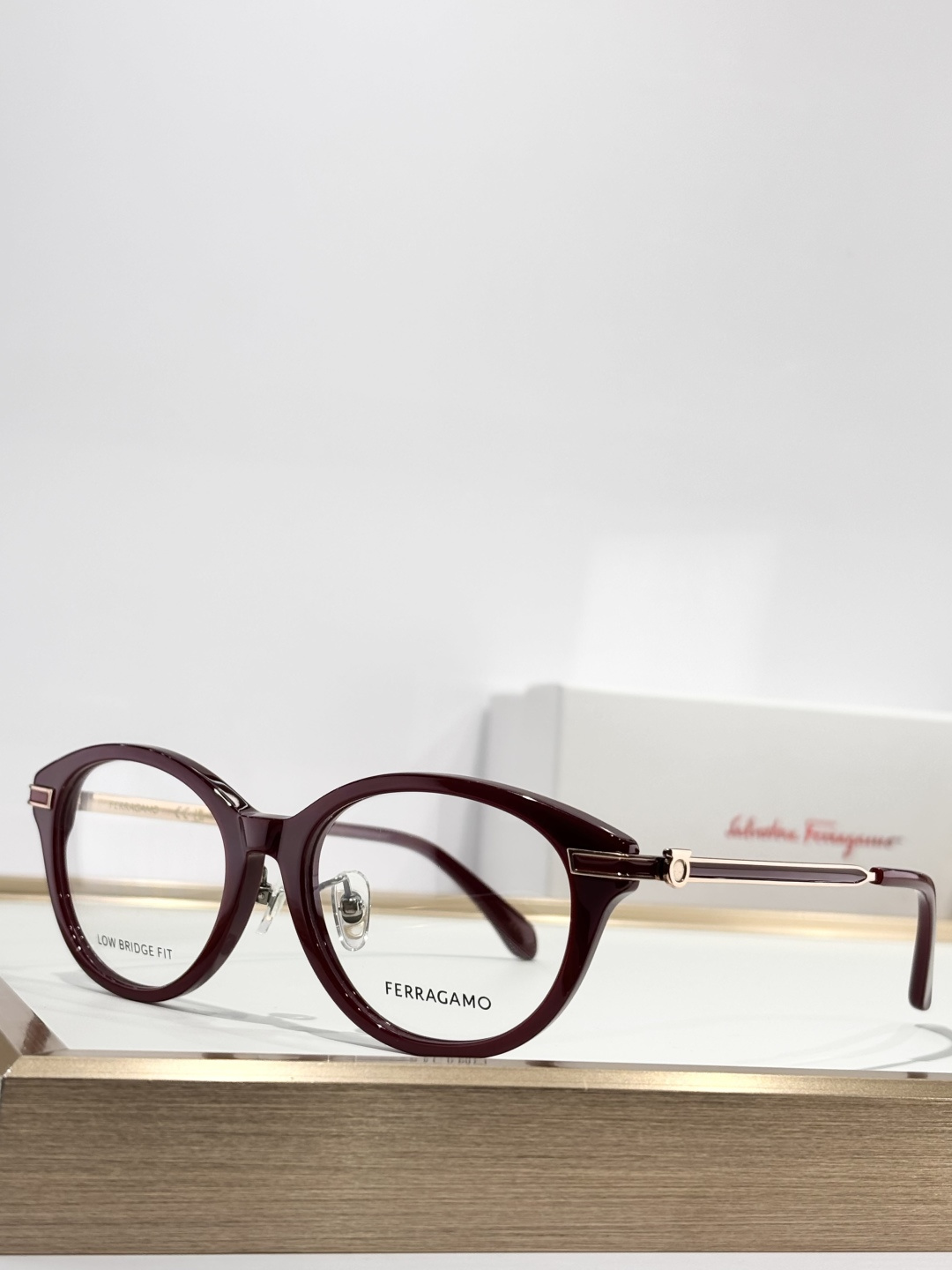 FERRAGAMOMod：SF3018LBSize：52口17-140