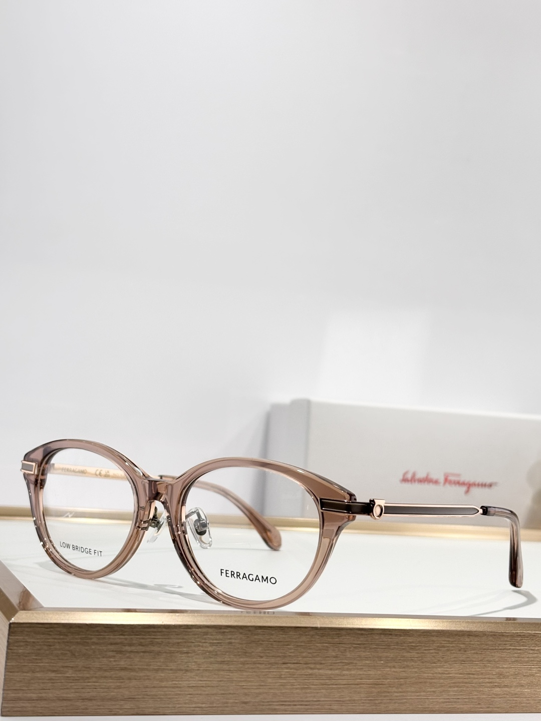 FERRAGAMOMod：SF3018LBSize：52口17-140