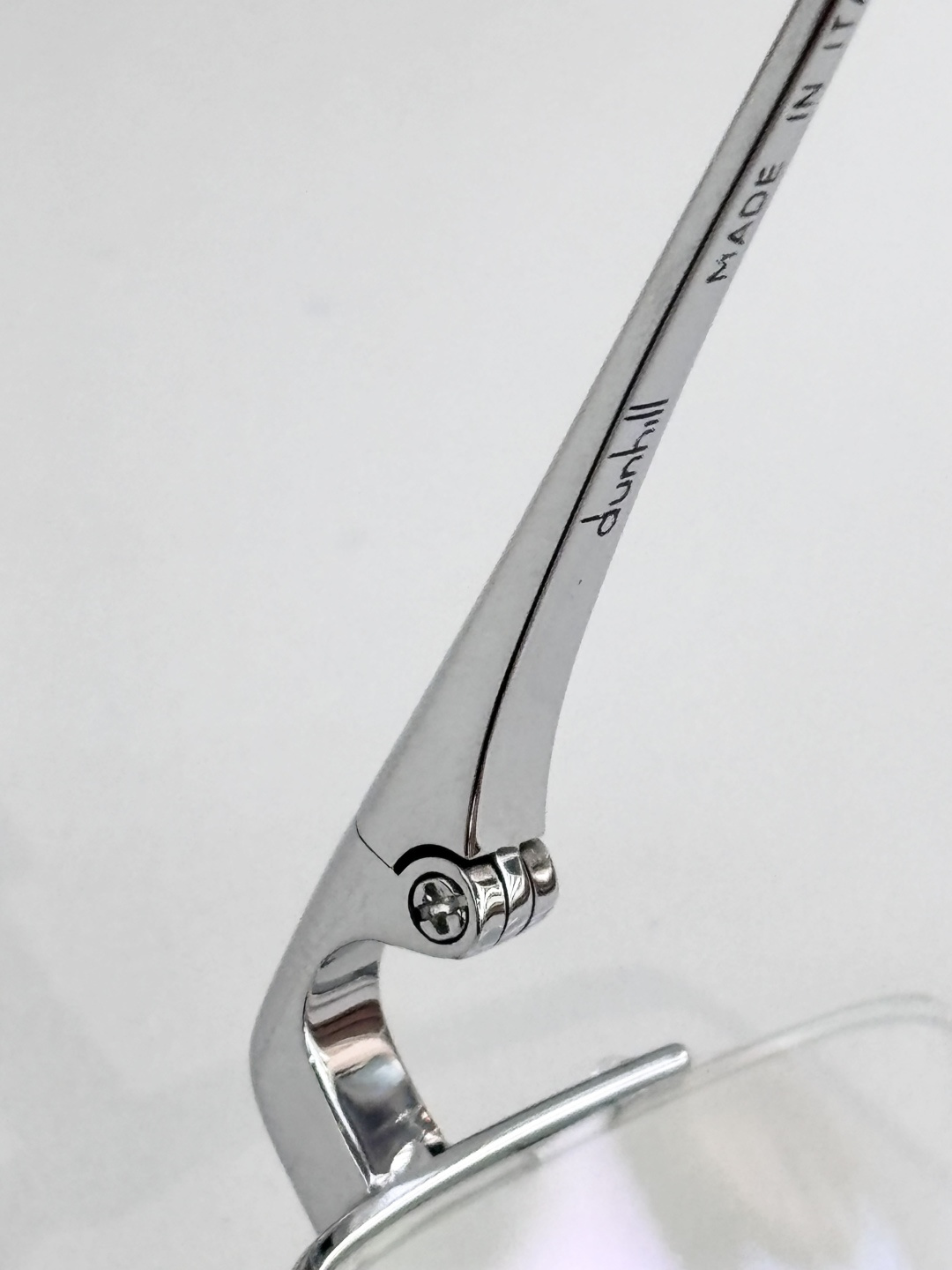 DUNHIL*TITANIUMMODEL：61973SIZE：55口17-143