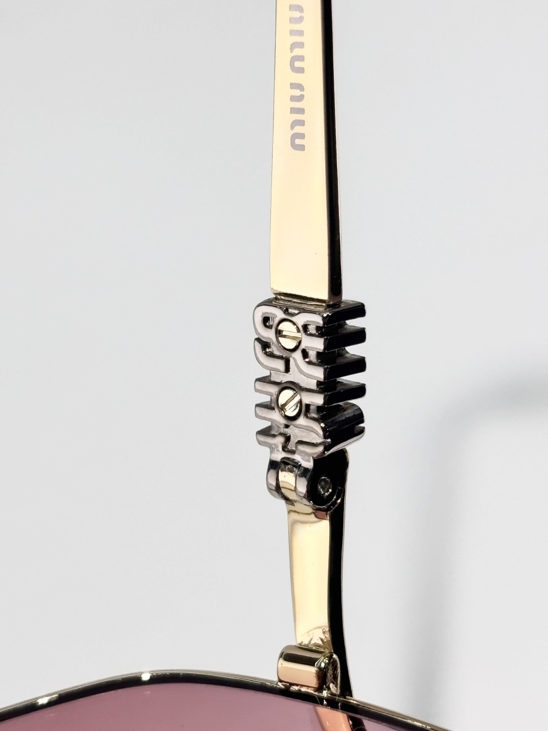 MIU MI*MODEL:SMUA57SIZE：57口20-140