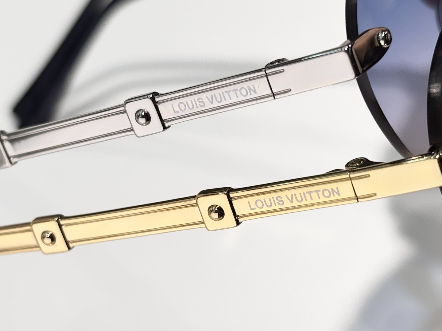 LOUIS VUITTONMODEL：Z3027USIZE：56口13-140