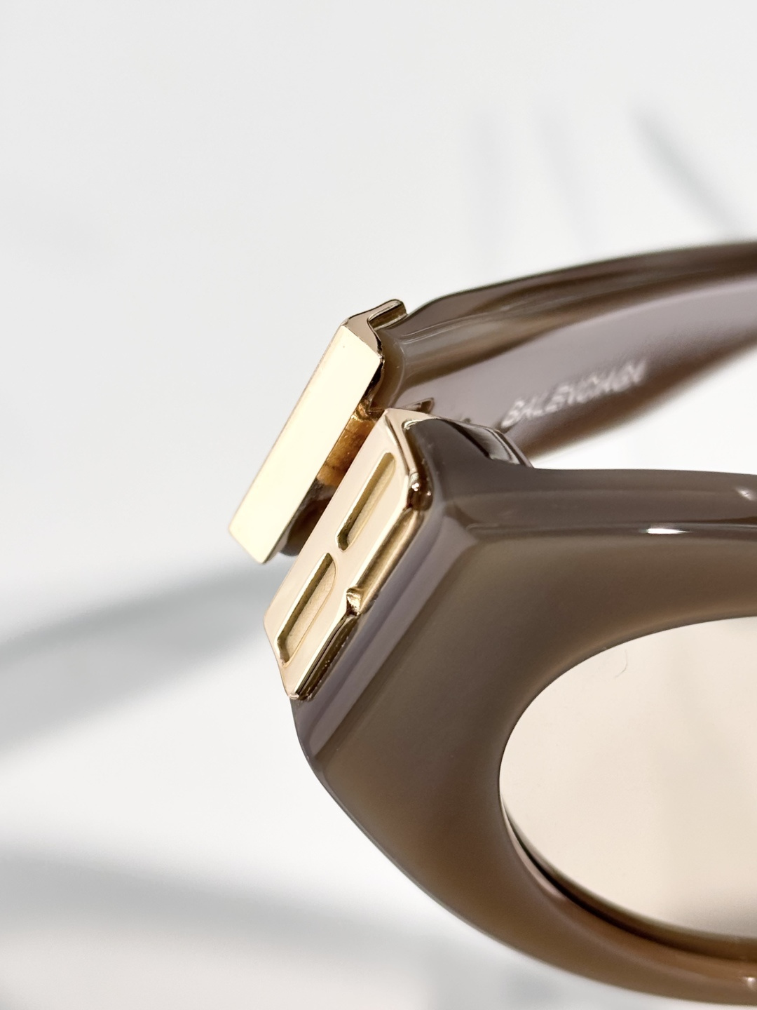 BALENCIAGMOD：BB0502SSIZE：56口18-140