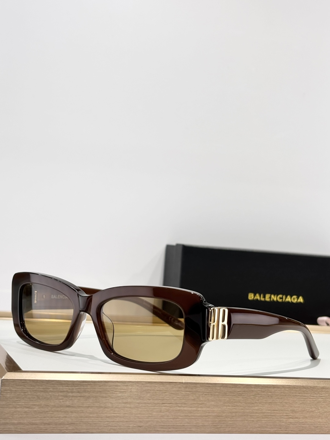 BALENCIAGMOD：BB0501SKSIZE：56口17-140