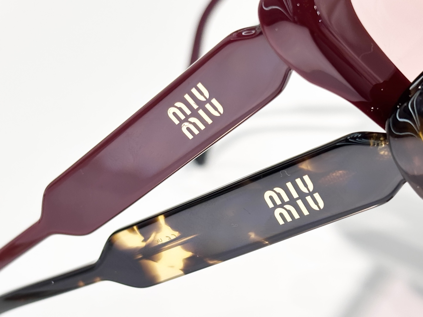 MIU MIUMOD:MU B12SSIZE：56口17-140