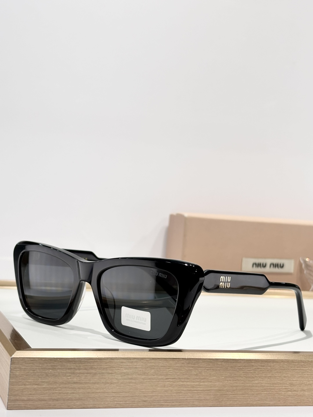 MIU MIUMOD:MU B12SSIZE：56口17-140