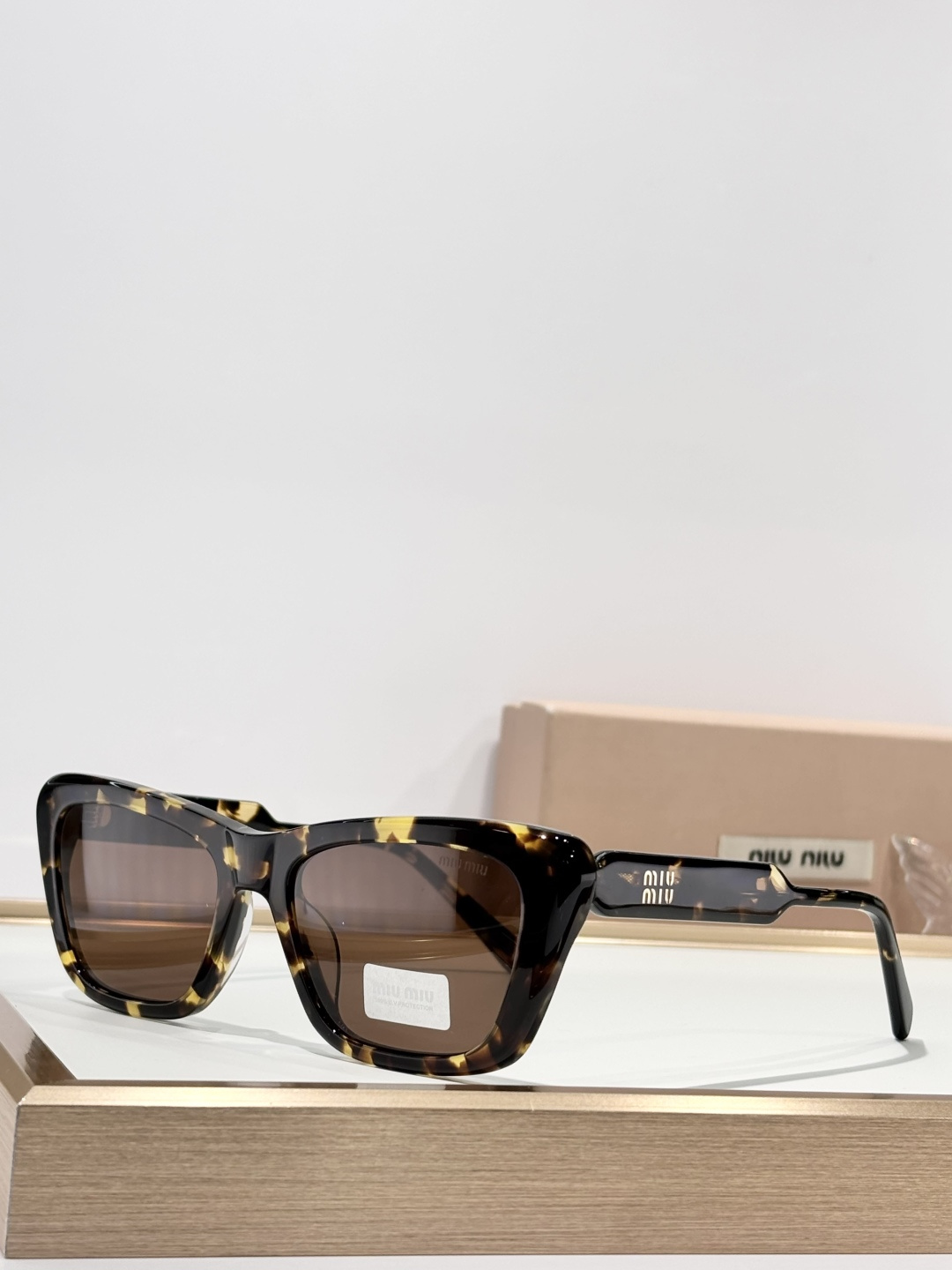 MIU MIUMOD:MU B12SSIZE：56口17-140