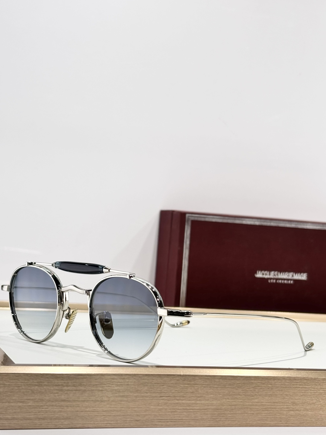 JACQUES MARIE MAGEMODEL：DasanSIZE:46口23-146