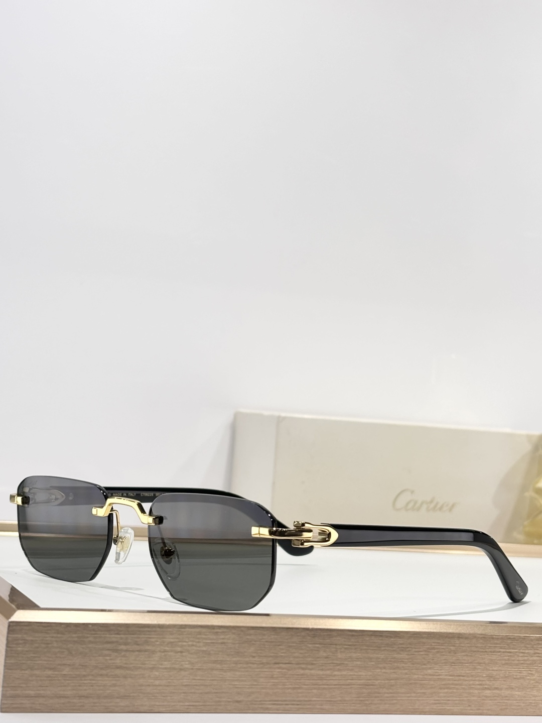 Cartie*MOD：CT0622SSize：53口19 145