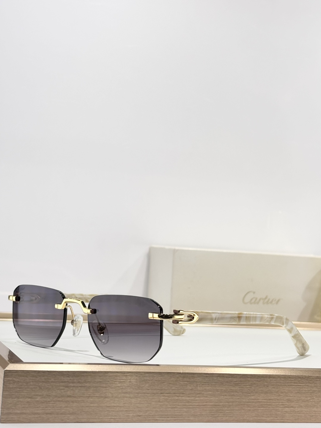 Cartie*MOD：CT0622SSize：53口19 145