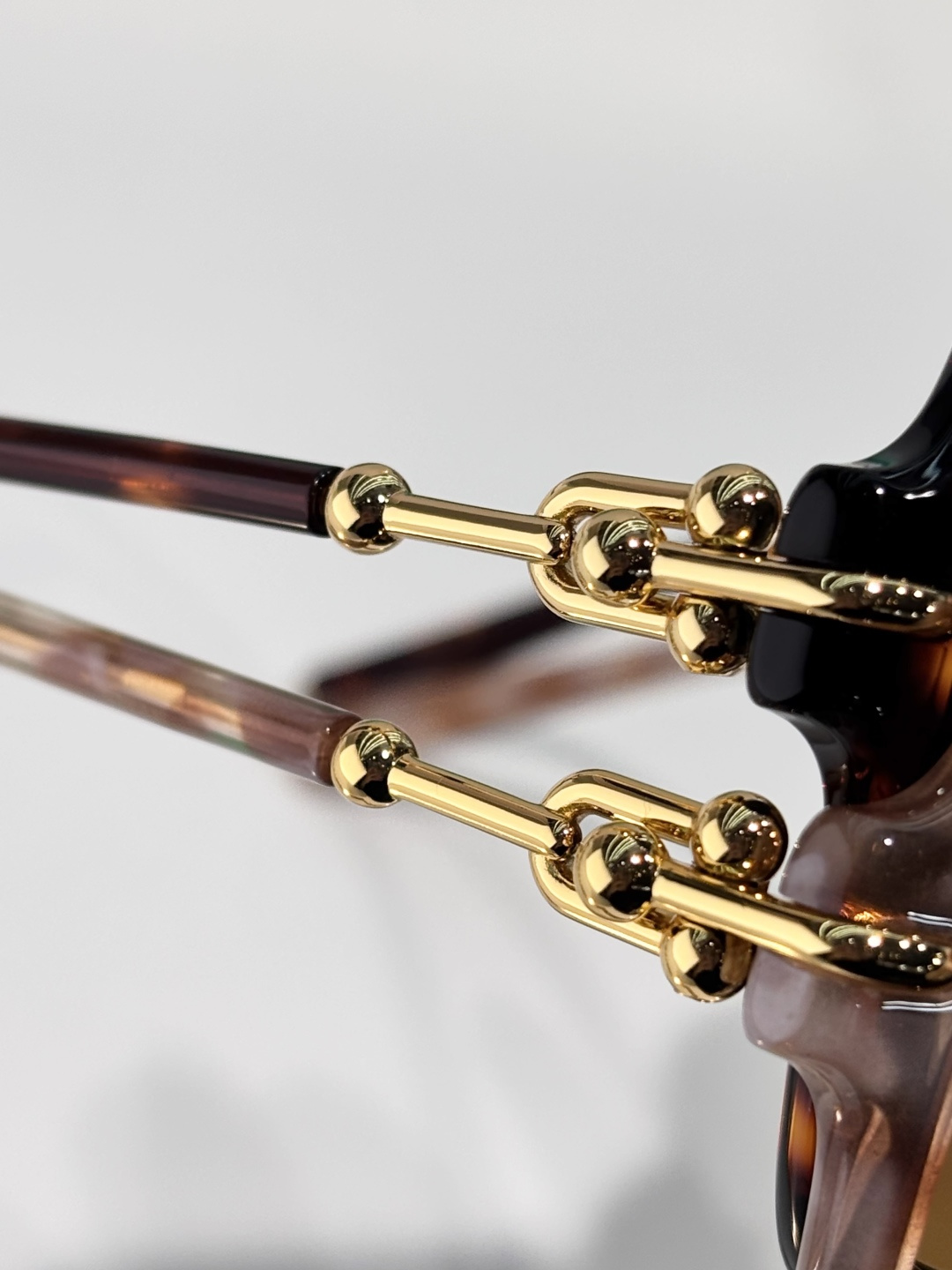 TIFFANY&Co.MODEL：TF4260USIZE：57口16-140