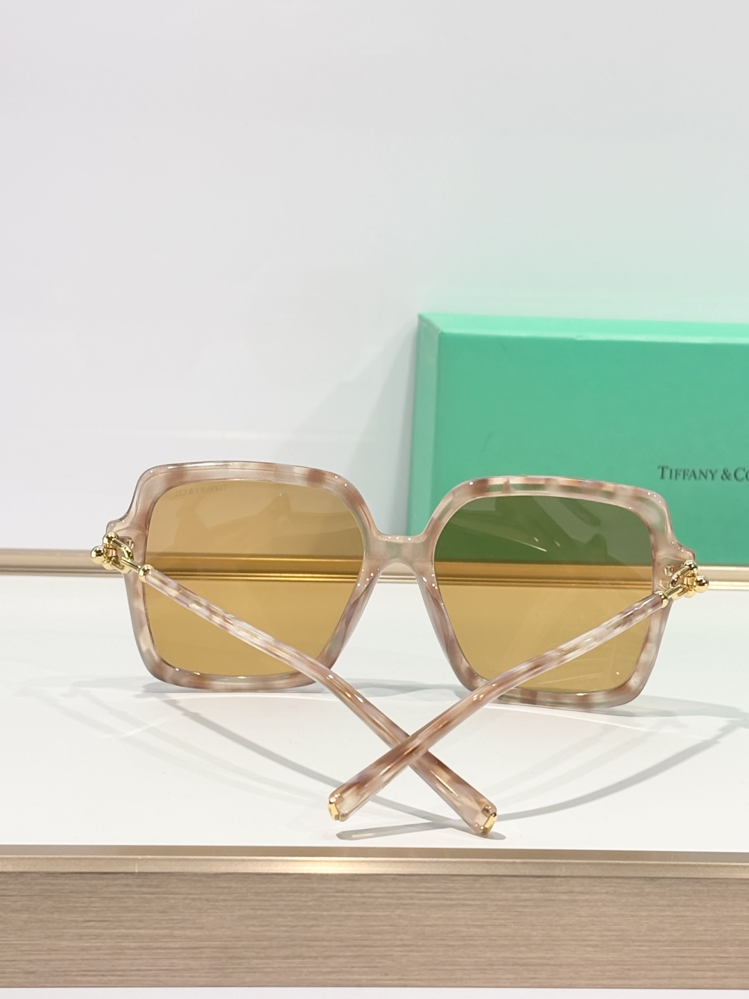 TIFFANY&Co.MODEL：TF4260USIZE：57口16-140