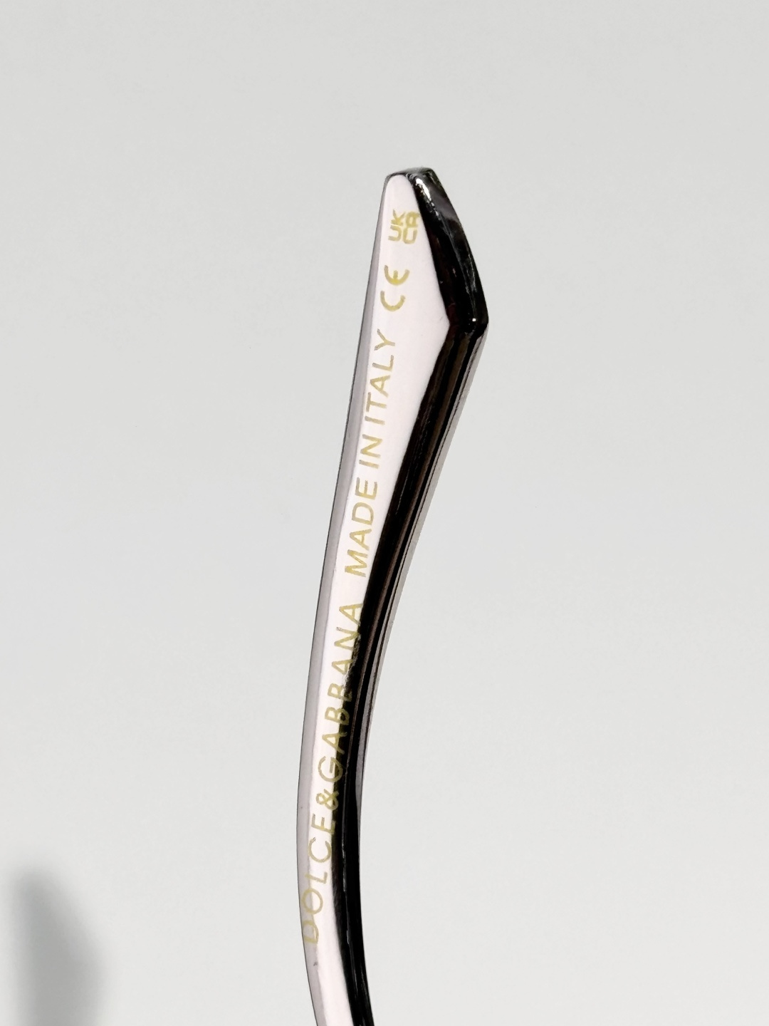 𝘿𝙊𝙇𝘾𝙀&𝙂𝘼𝘽𝘽𝘼𝙉𝘼  Mod:DG6663 Size:52口16-140   Oversized  