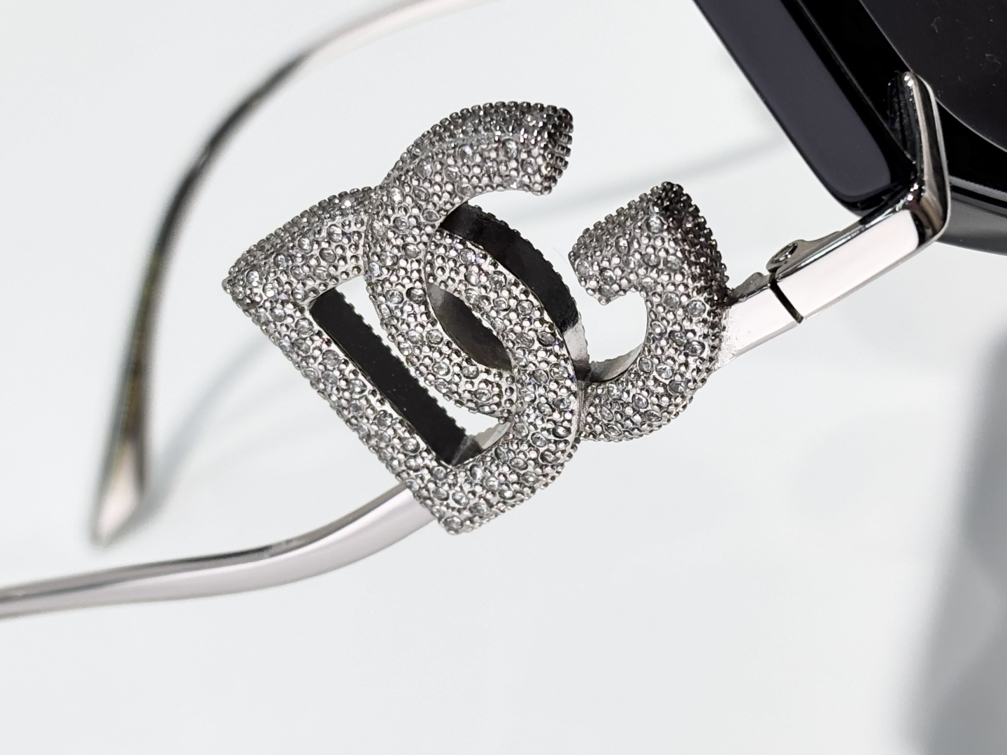 𝘿𝙊𝙇𝘾𝙀&𝙂𝘼𝘽𝘽𝘼𝙉𝘼  Mod:DG6663 Size:52口16-140   Oversized  