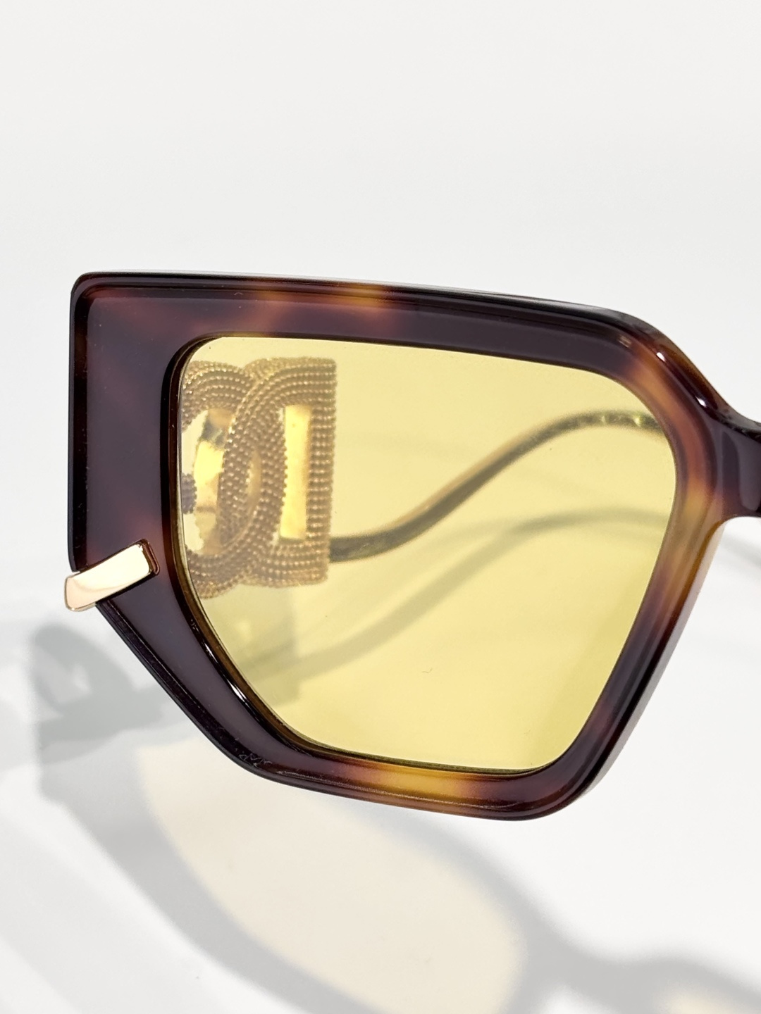 𝘿𝙊𝙇𝘾𝙀&𝙂𝘼𝘽𝘽𝘼𝙉𝘼 Mod:DG6663Size:52口16-140 Oversized