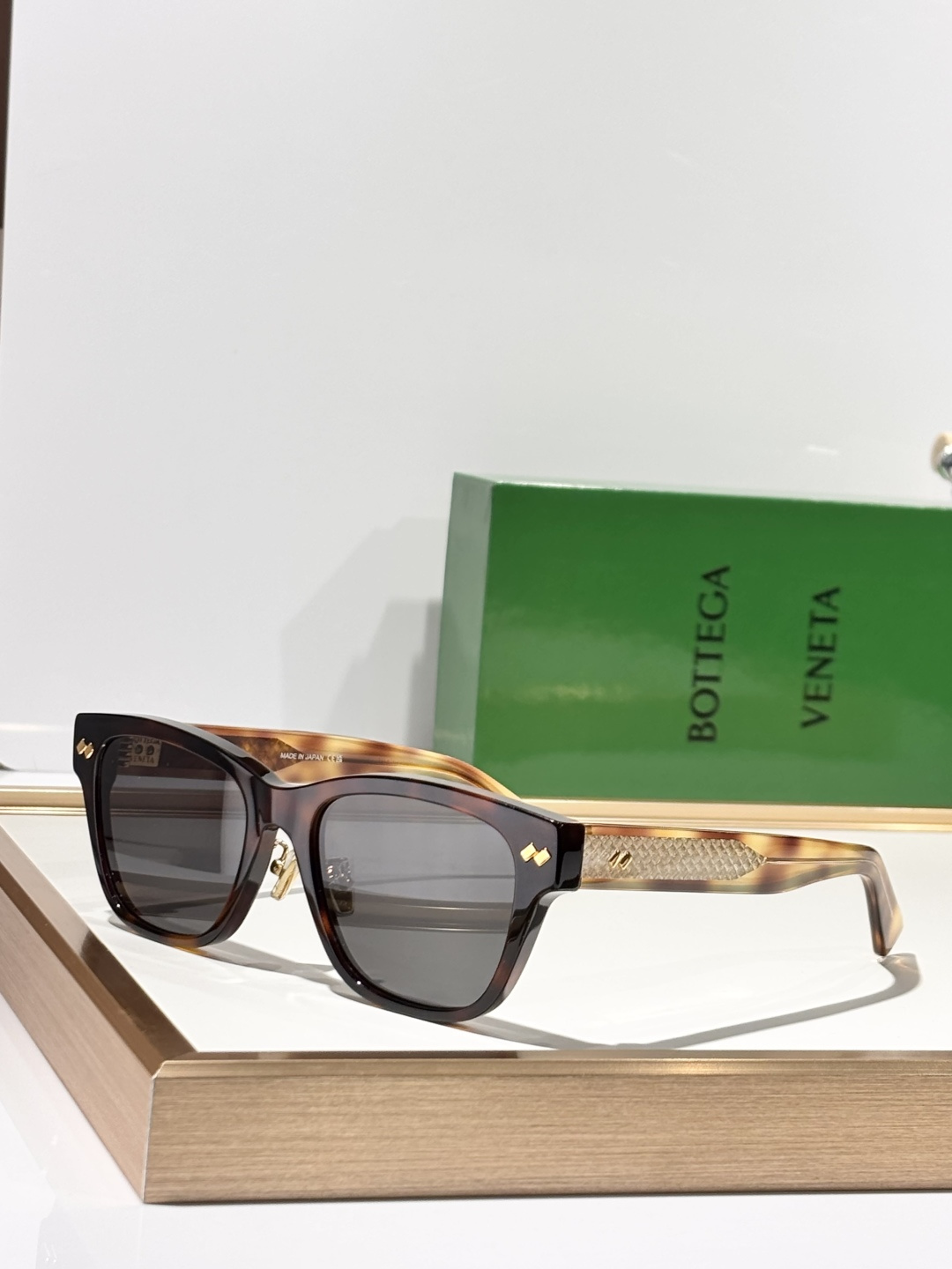 BOTTEGA VENET*TOP QUALITYMODEL：BV1402SKSIZE：55口19-14