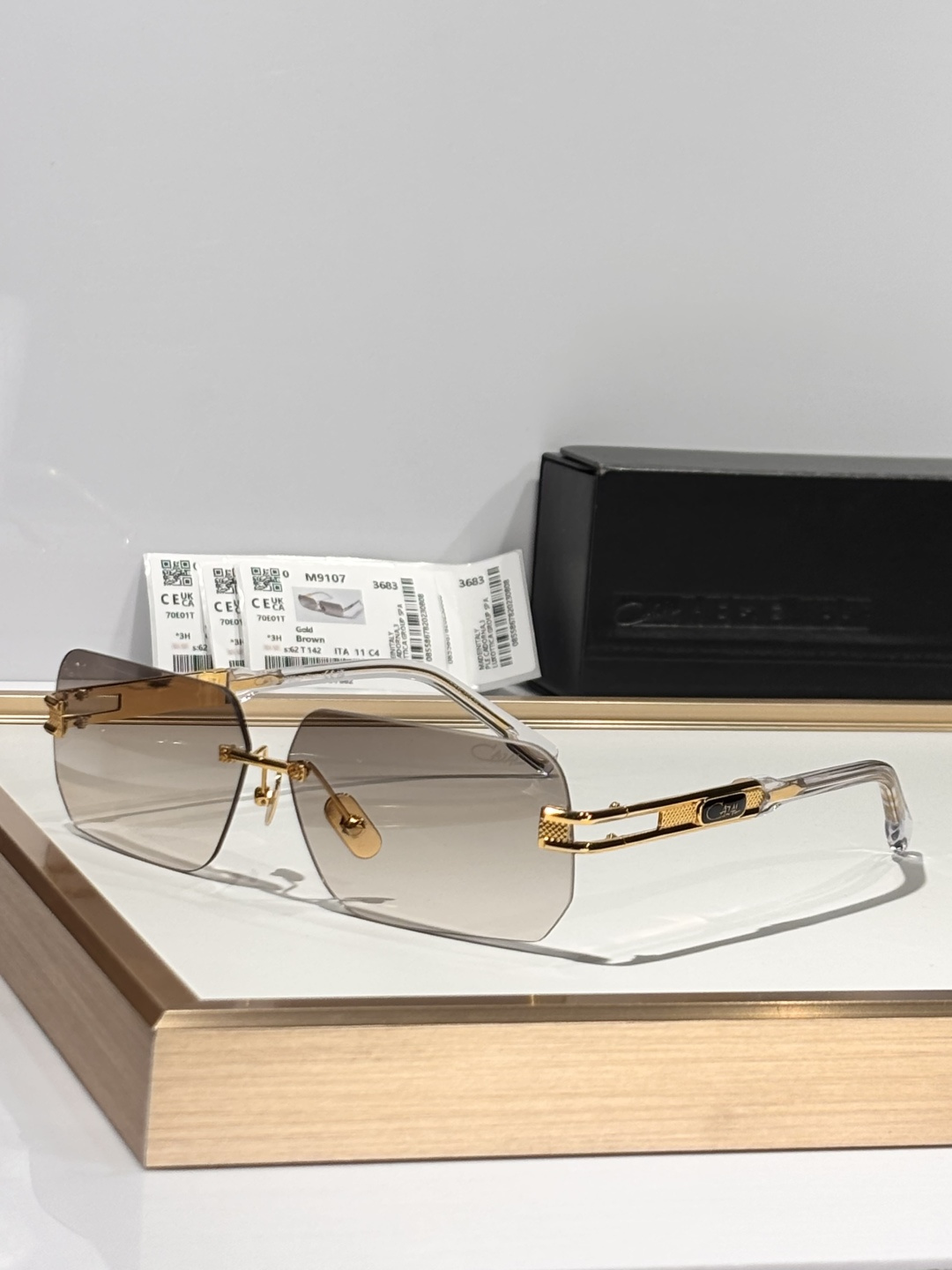 CazalMODEL：M9107SIZE：62口11-142✨