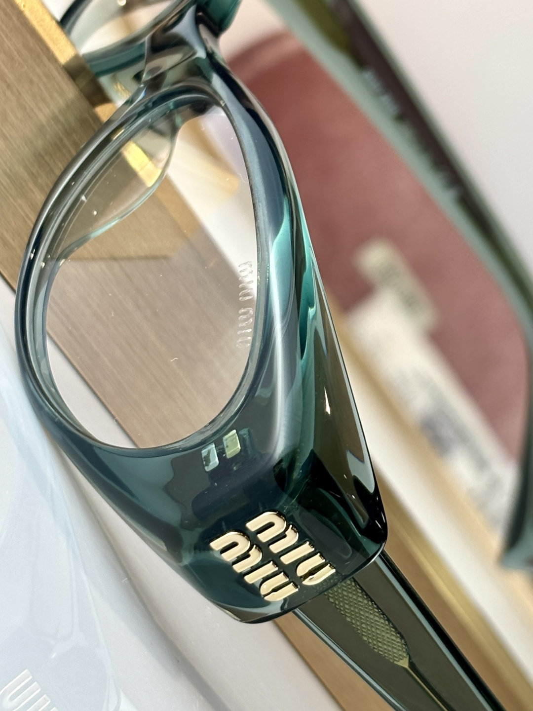 MIU MIUMODEL:MU 03ZVSIZE：53口18-140