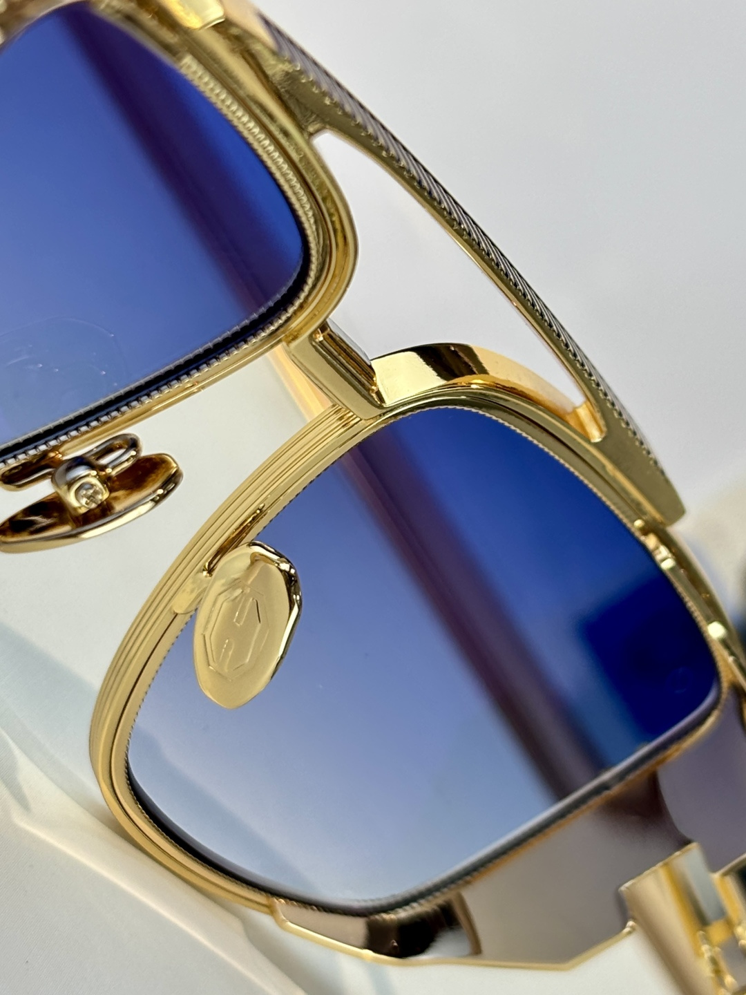 T-HENRI纯手工打造限量收藏版MODEL：MULSANNESIZE:57口17-147