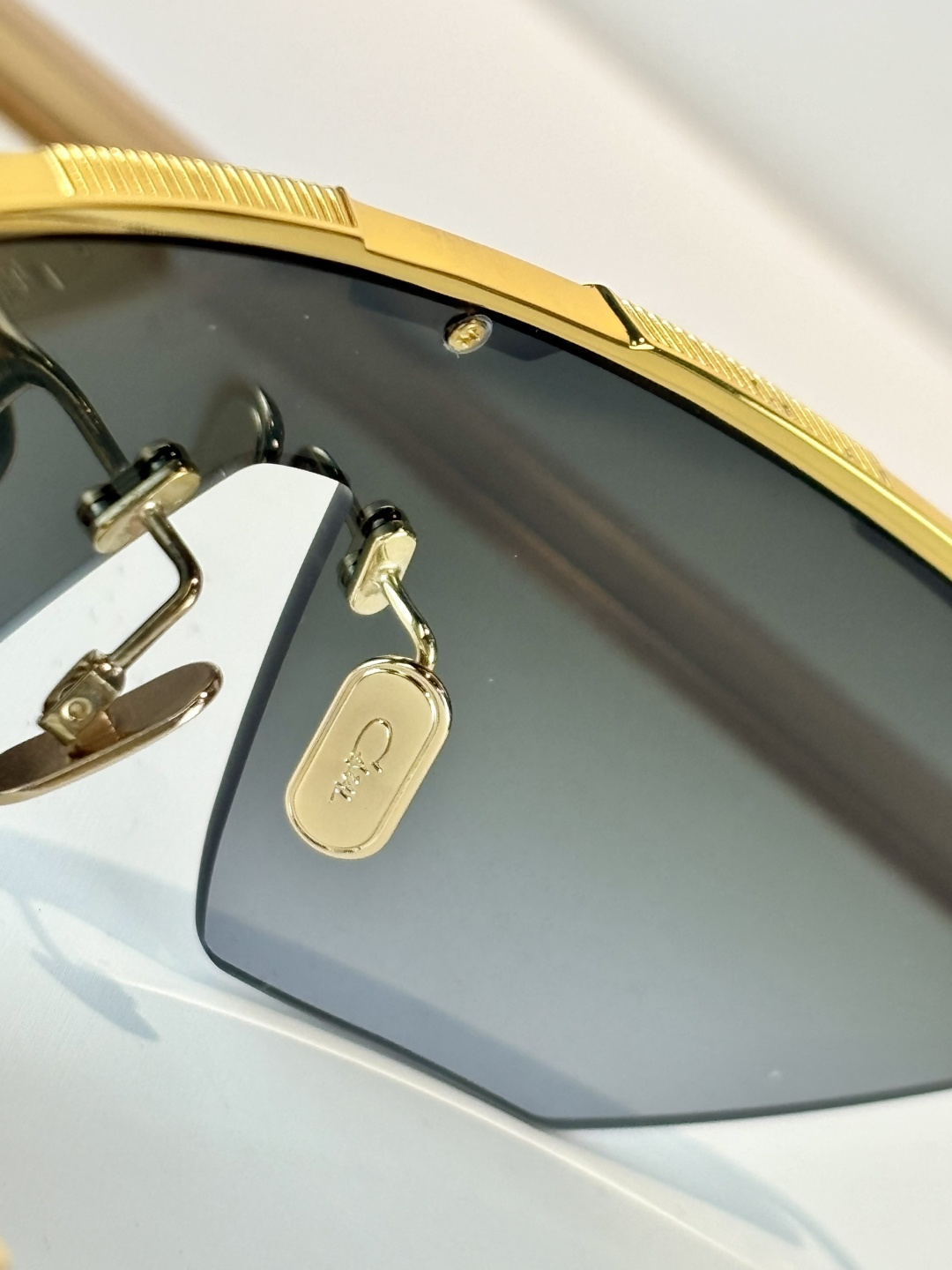 Oversized CazalMODEL：M889SIZE：158口0-135