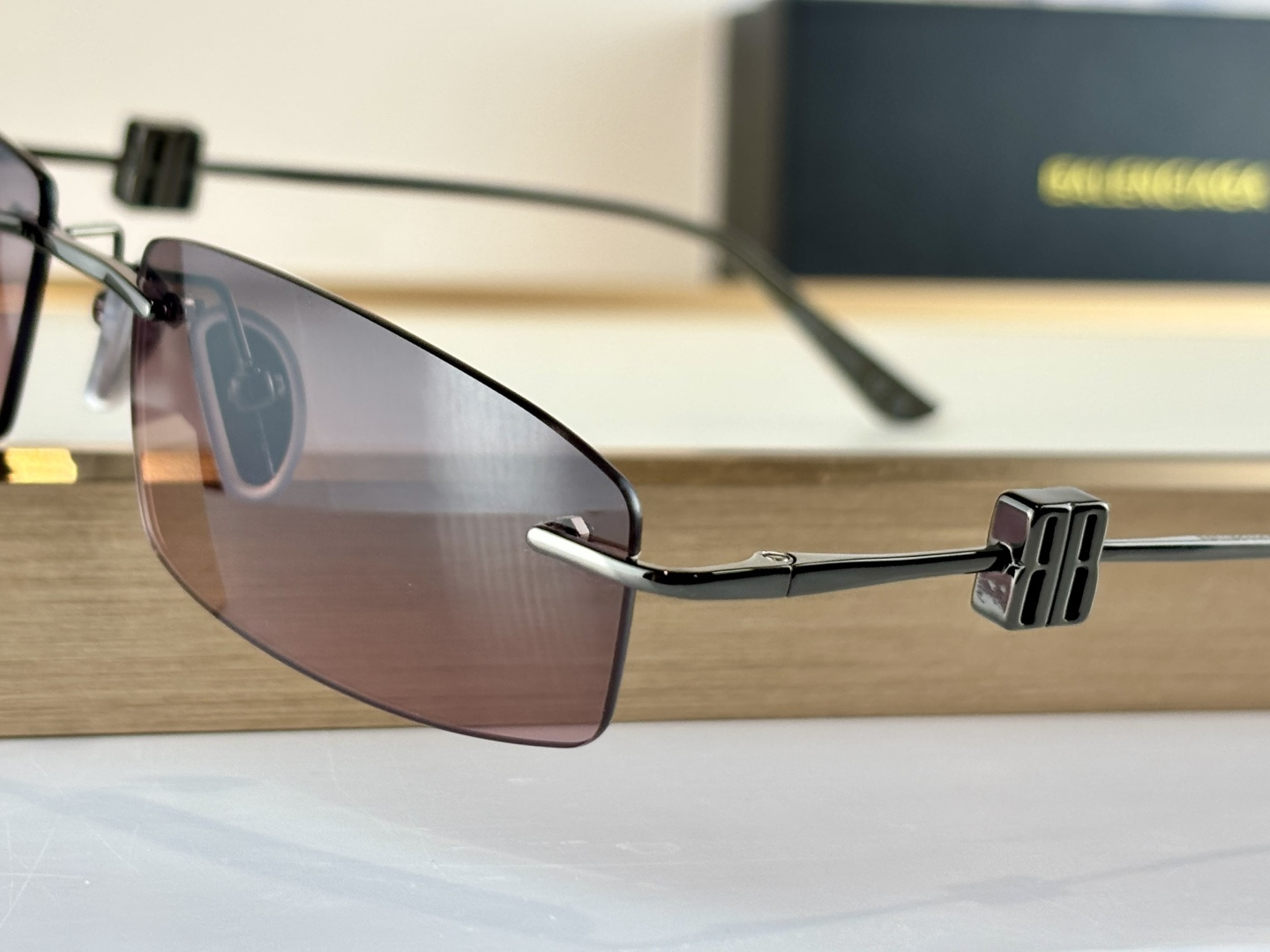 BALENCIAGAMod：BB 0507SSize：57口18-145