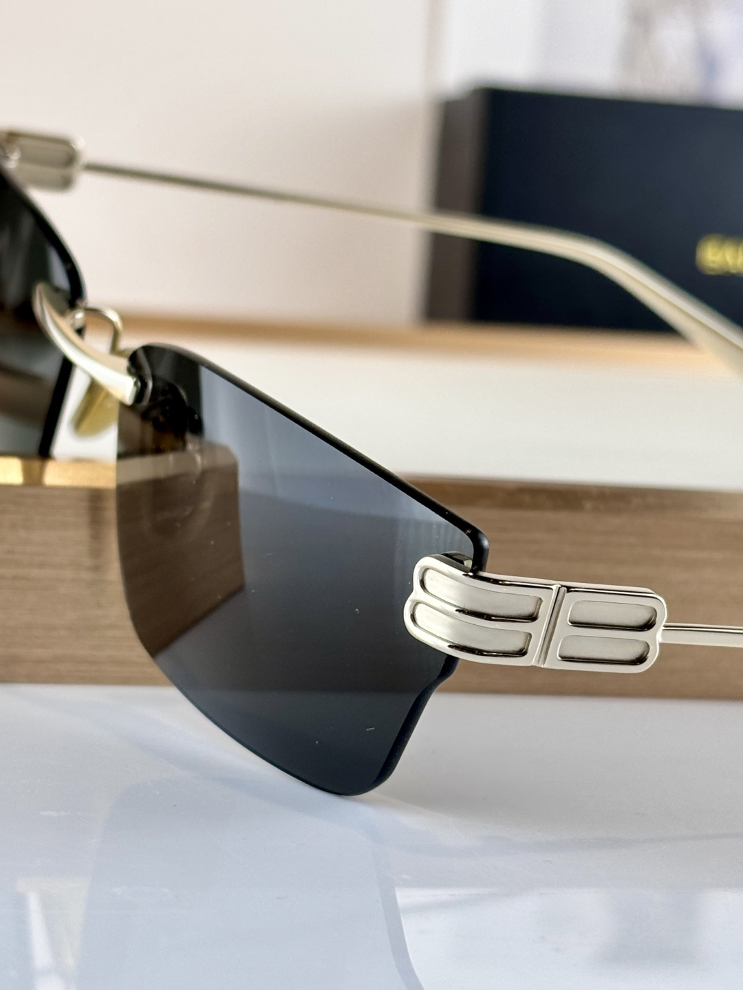 BALENCIAGAMod：BB0487SSize：63口15-145