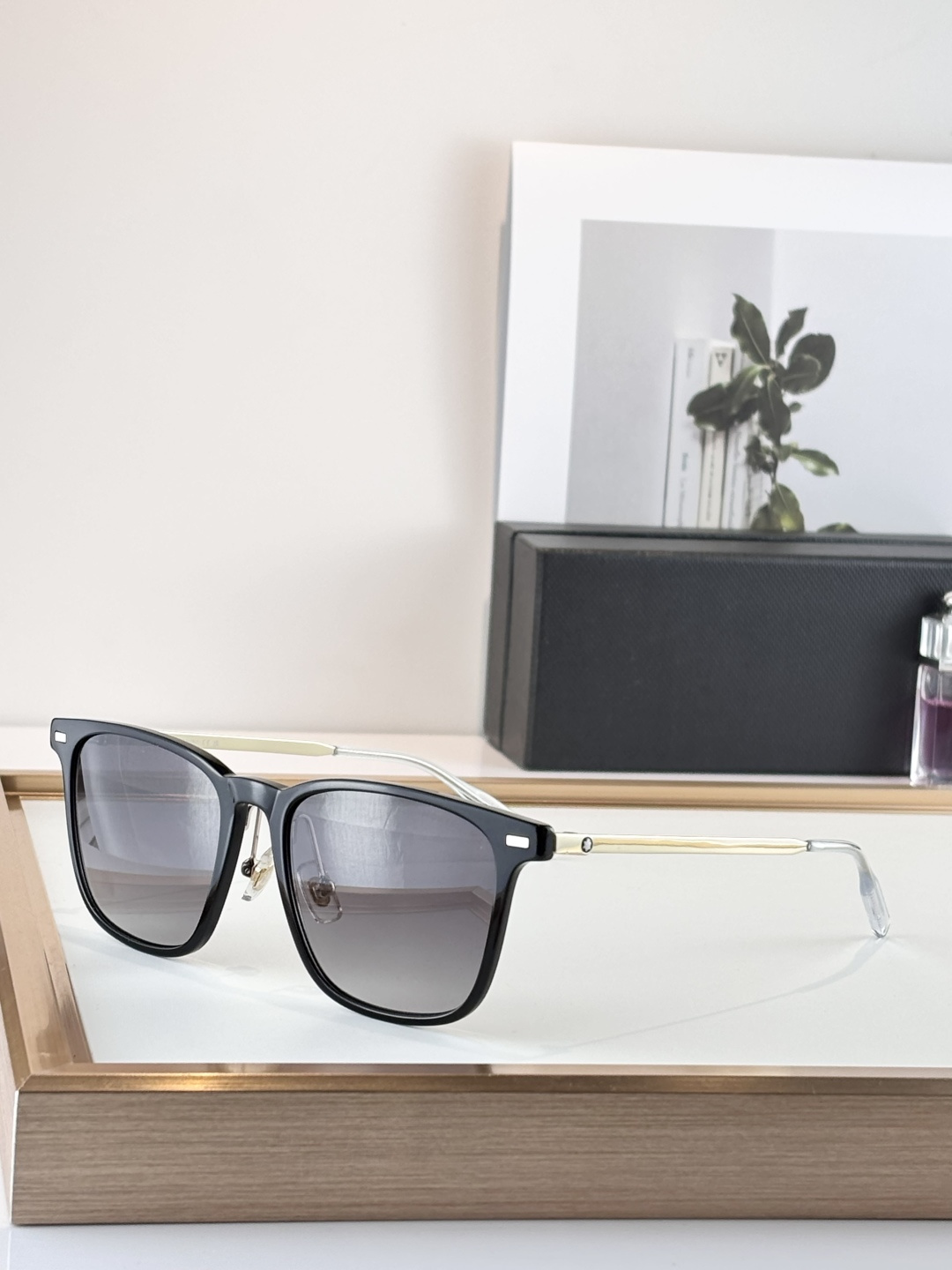 MONT BLANMODEL:MB0395ONSIZE: 52口18-145Titanium 钛 far